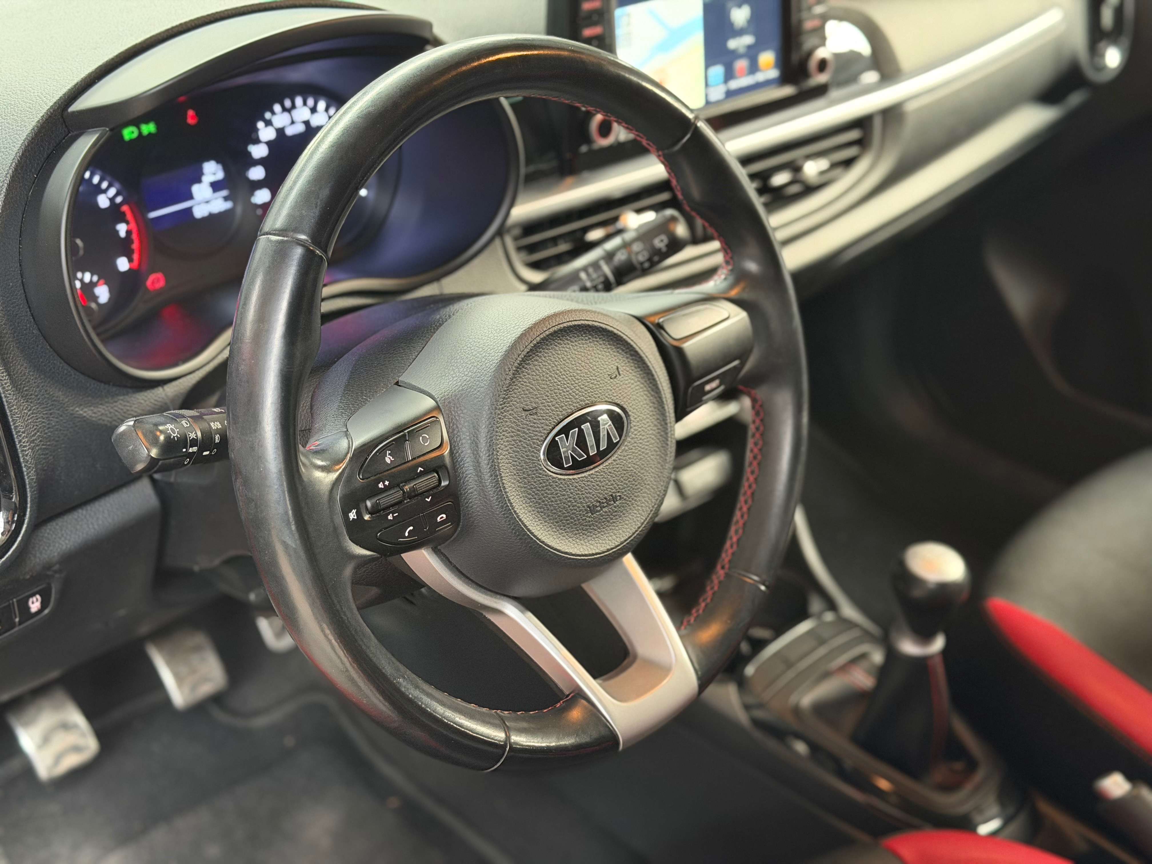 Kia Picanto 1.0i * GT Line * CAMERA * GPS * CUIR * CARPLAY