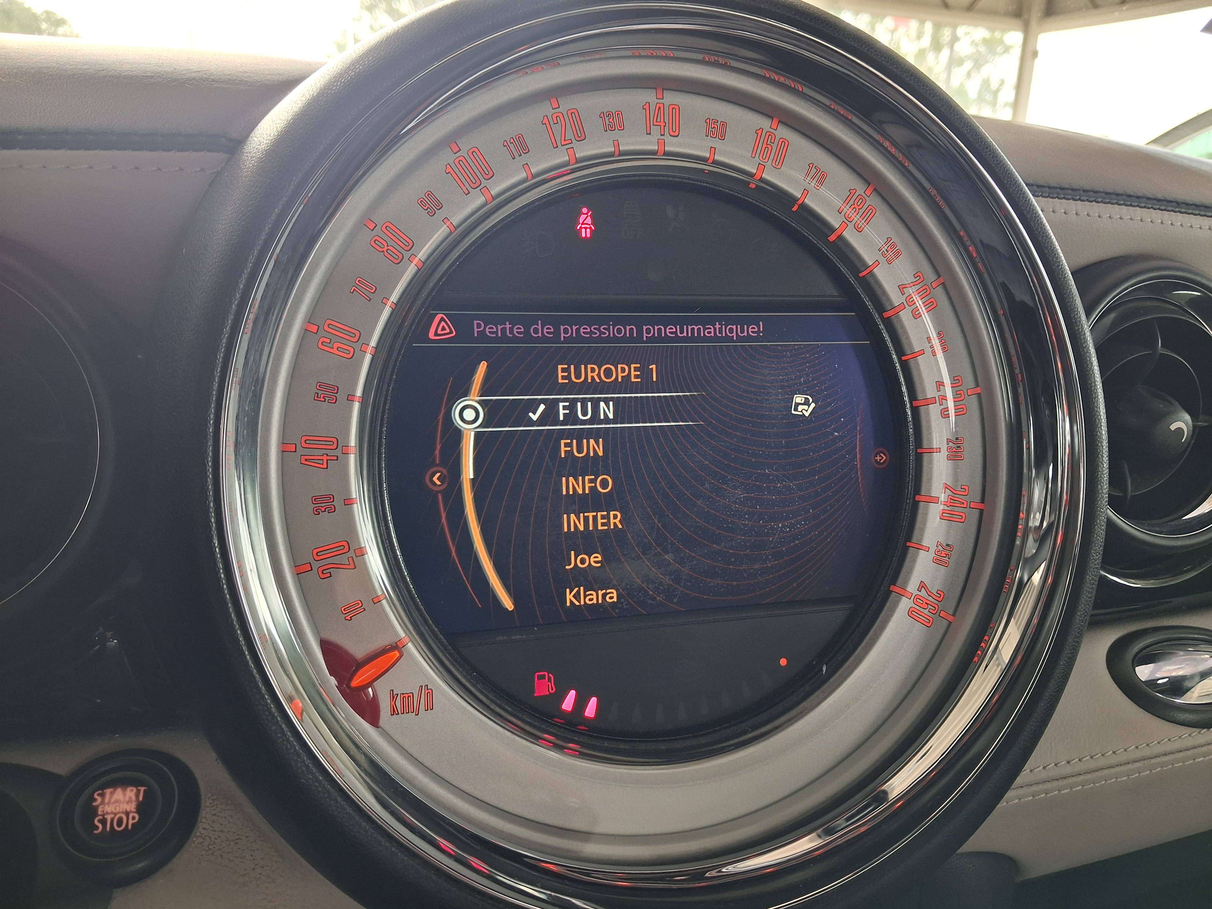 MINI Cooper S Coupe Mini Coupé 1.6 Cooper S/ EXPORT / MARCHAND / NO CONTROL / NO GARANTIE