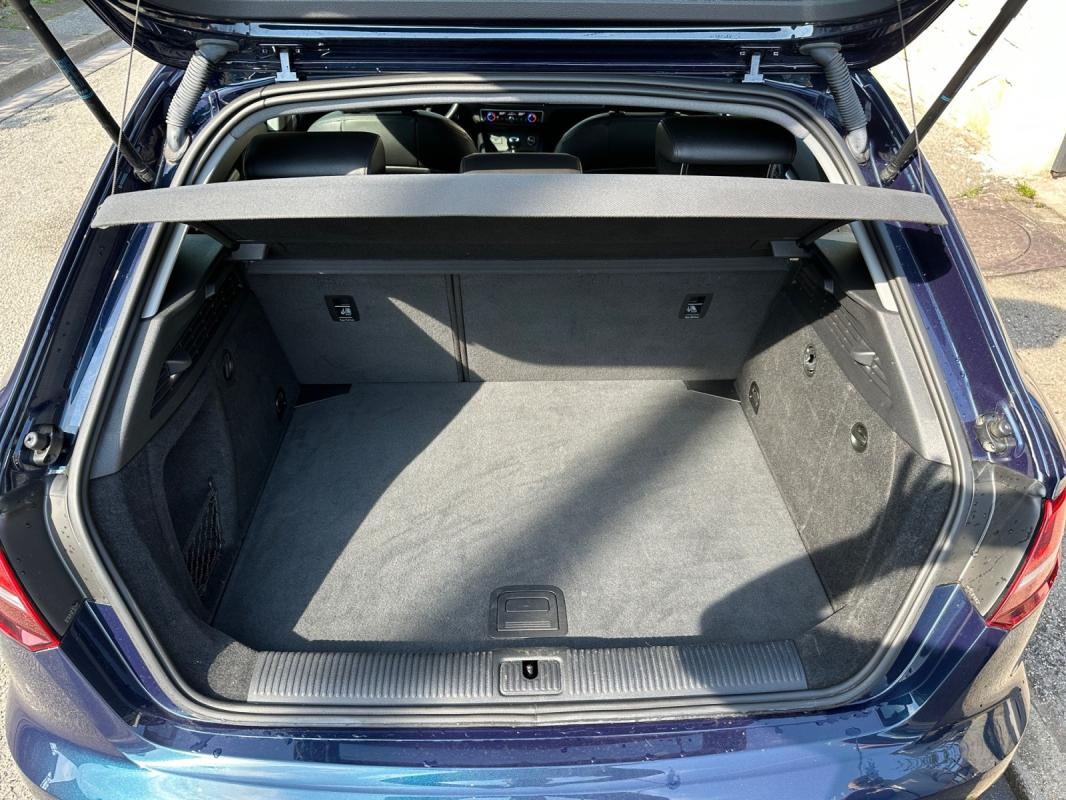 Audi A3 1.6 TDI 116 / GARANTIE 12 MOIS KIT DISTRIBUTION NEUF VIRTUAL COCKPIT
