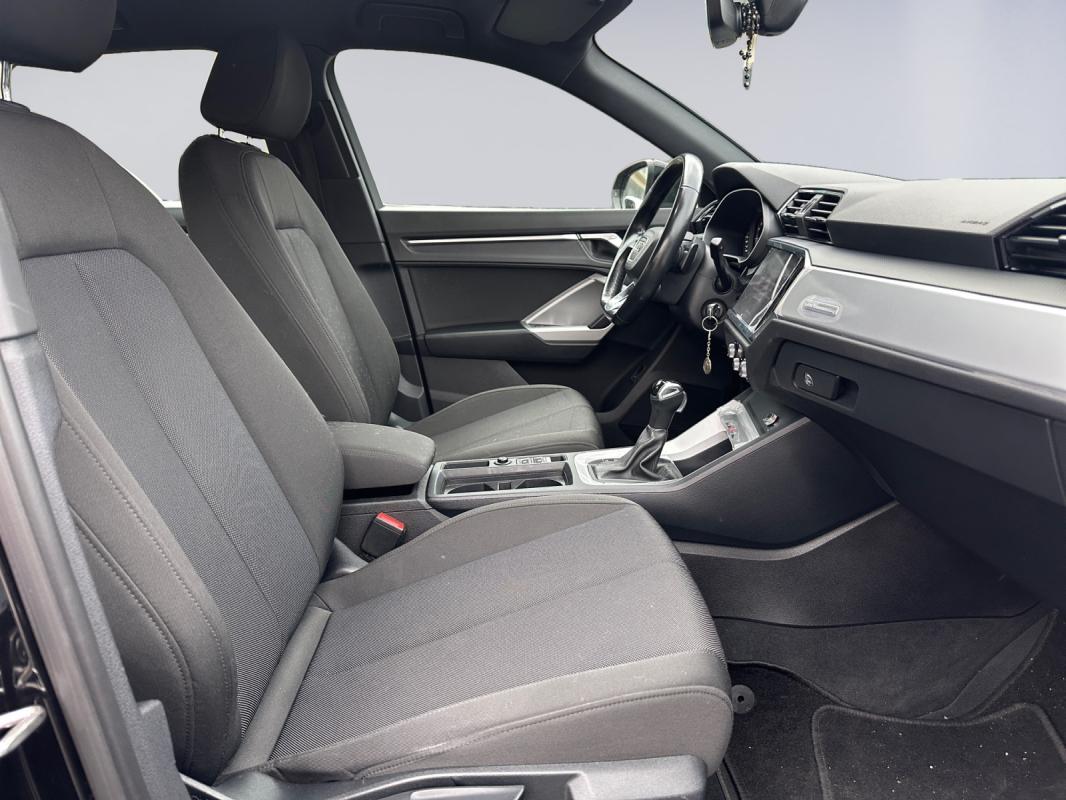 Audi Q3 35 TFSI 150 ch S tronic 7 Design CAMÉRA DE RECUL/CARPLAY/GARANTIE 12 MOIS