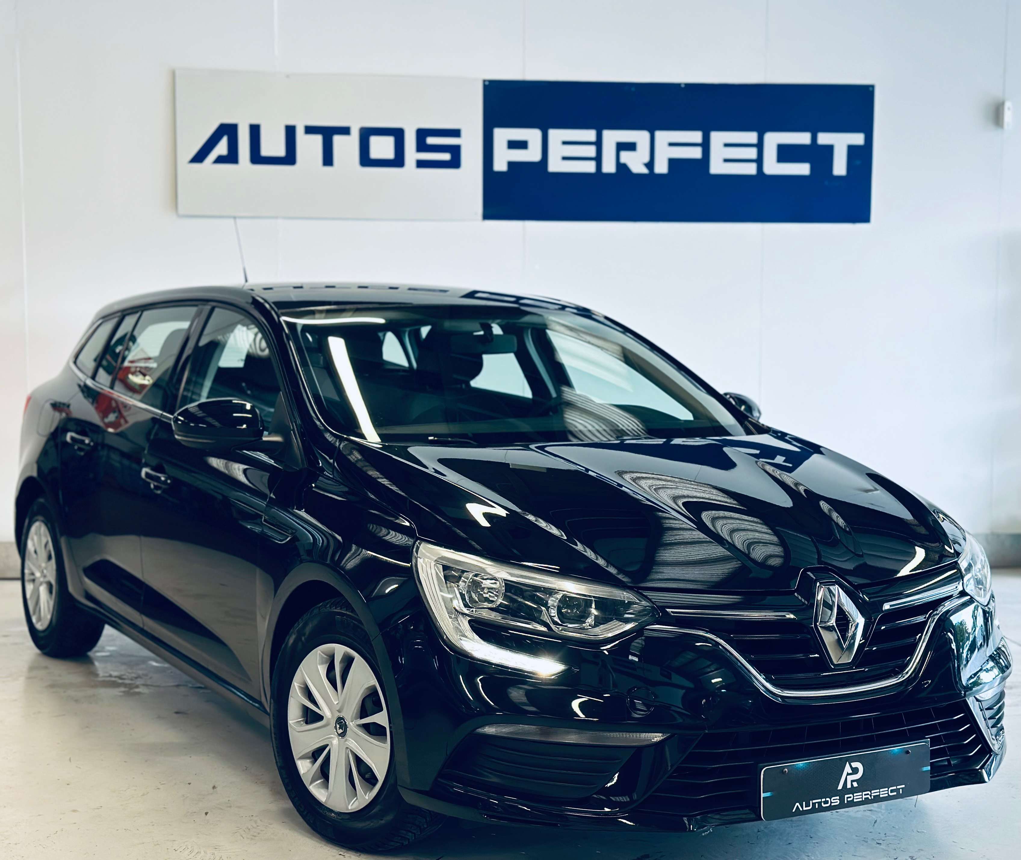 Renault Megane 1.2 TCe BLUETOOTH LIM JA15 CLIM ISOFIX