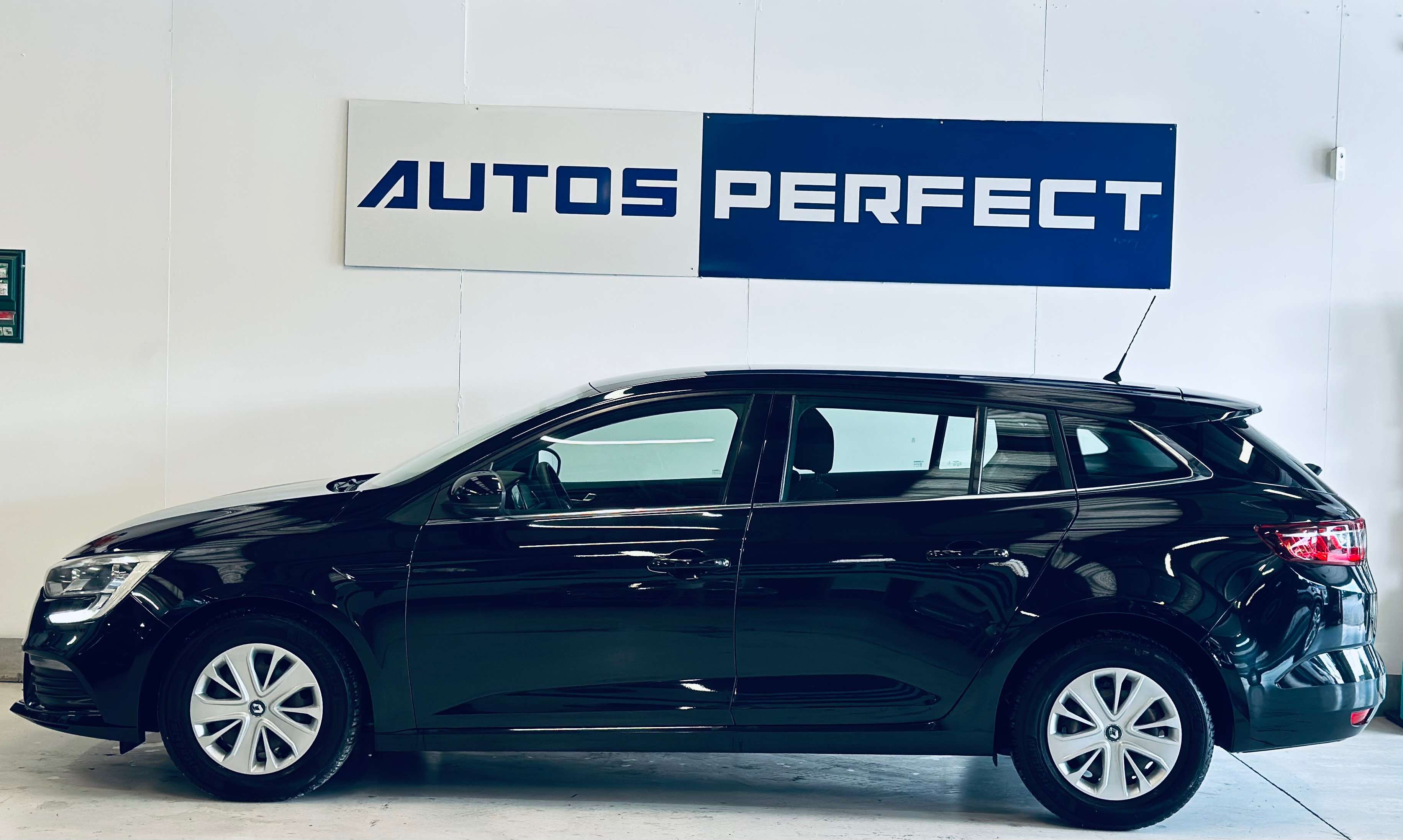 Renault Megane 1.2 TCe BLUETOOTH LIM JA15 CLIM ISOFIX