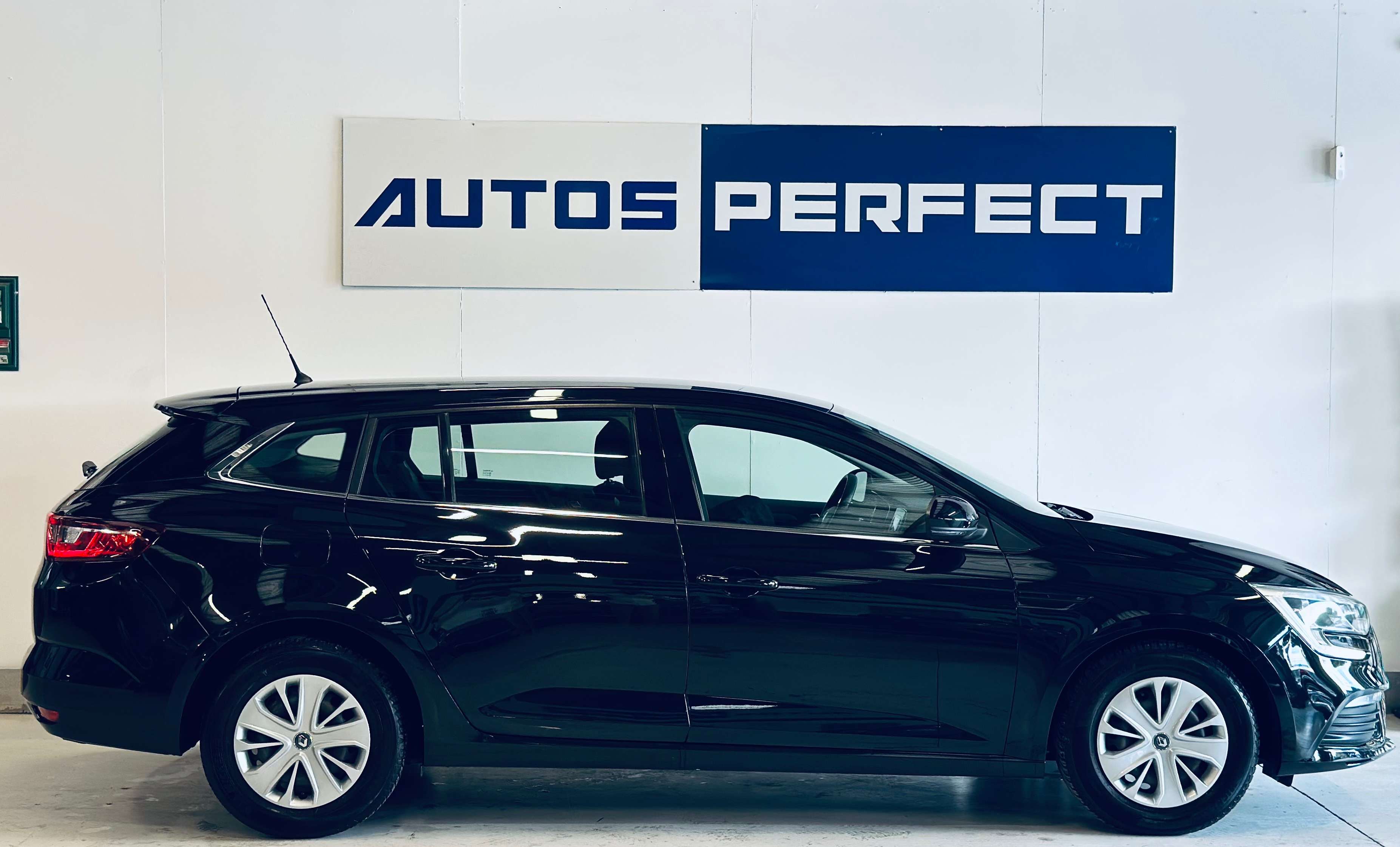 Renault Megane 1.2 TCe BLUETOOTH LIM JA15 CLIM ISOFIX