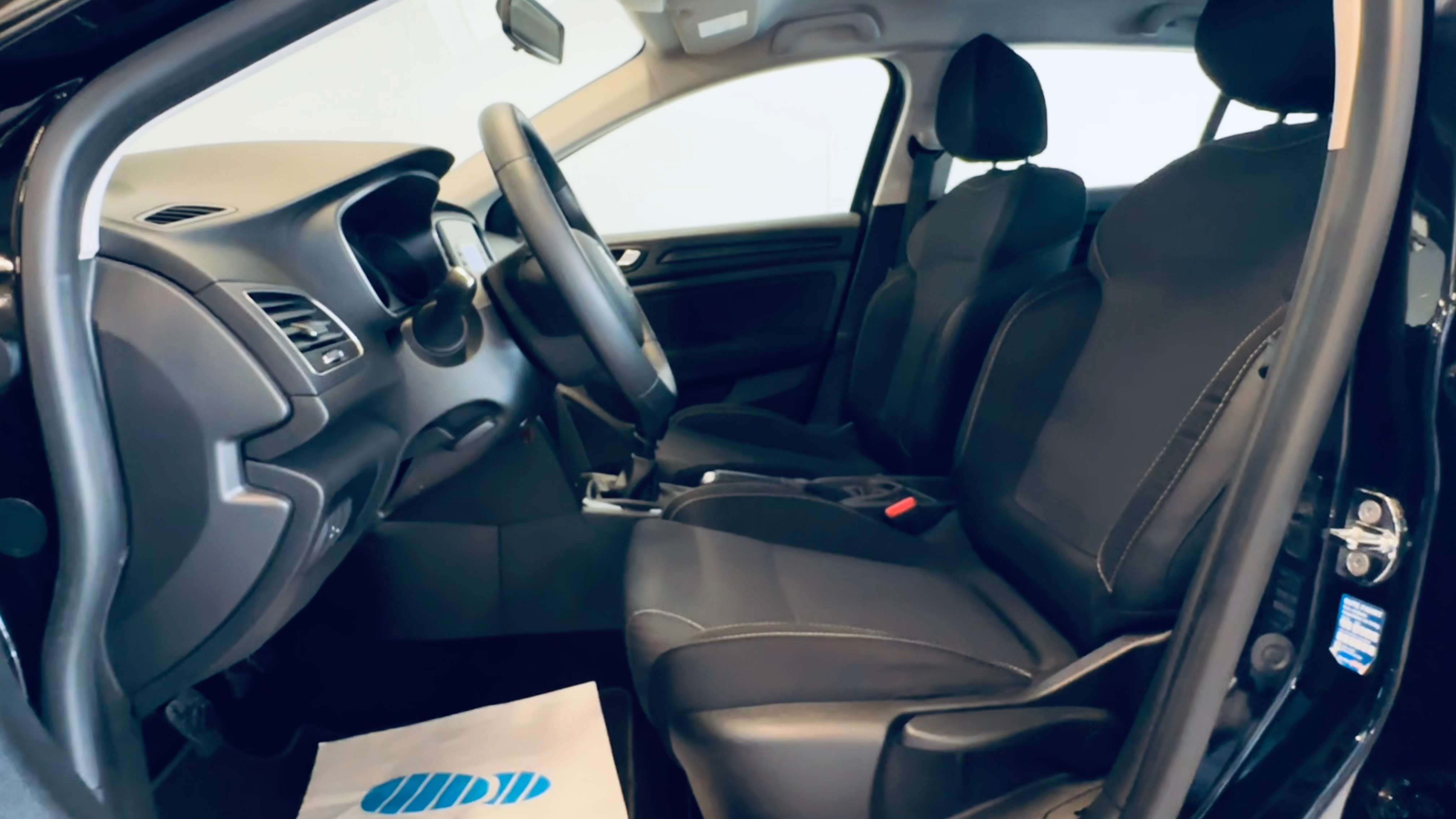 Renault Megane 1.2 TCe BLUETOOTH LIM JA15 CLIM ISOFIX