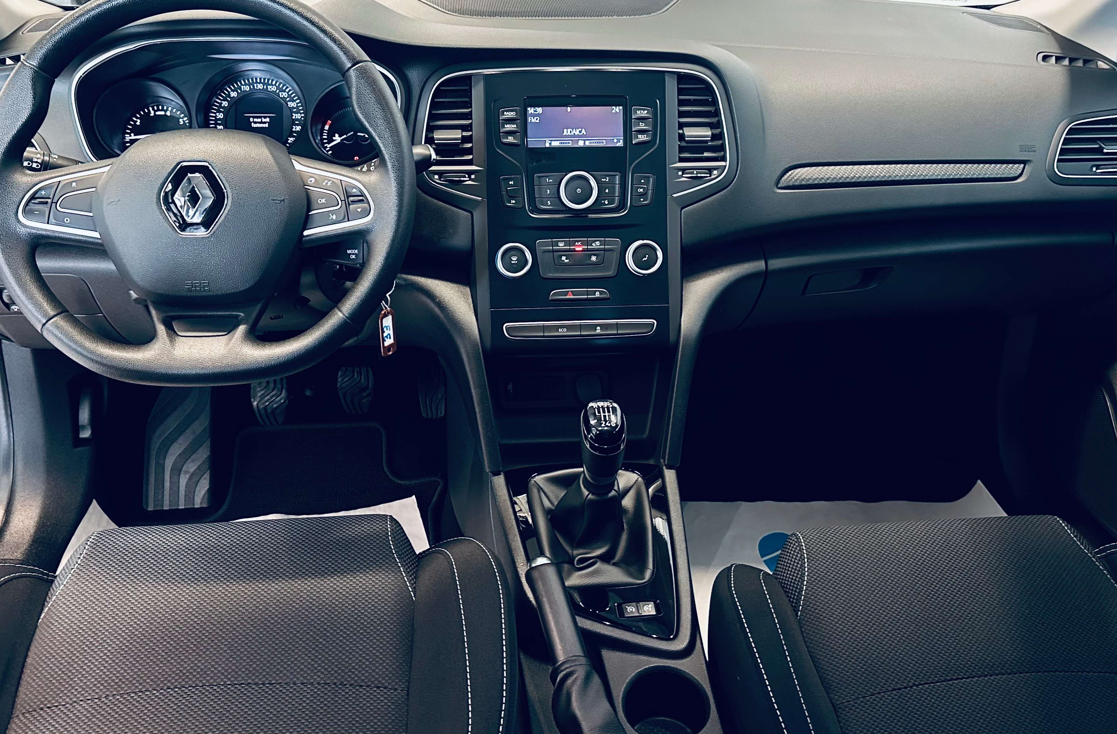 Renault Megane 1.2 TCe BLUETOOTH LIM JA15 CLIM ISOFIX