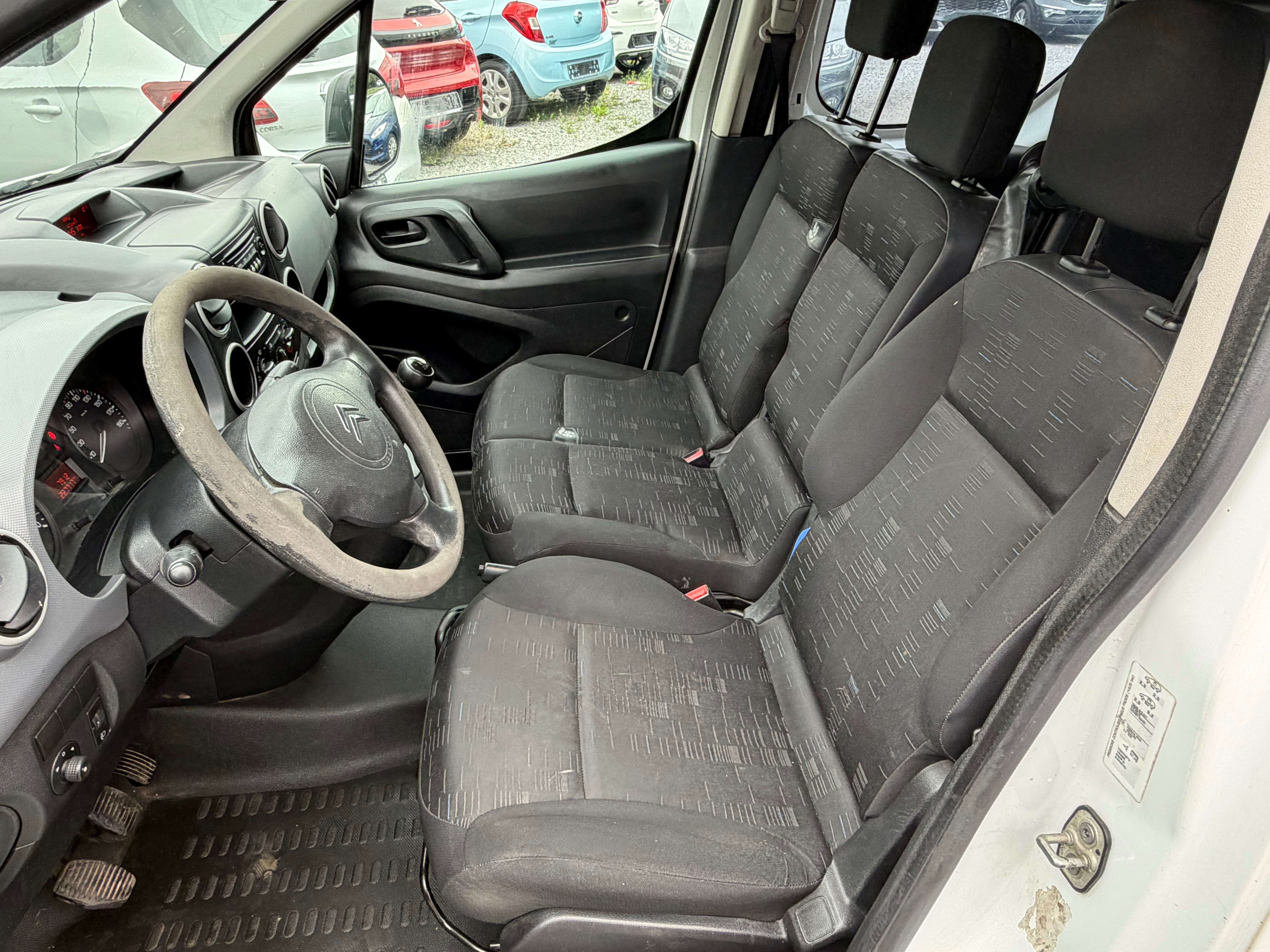 Citroen Berlingo 1.6 hdi utilitaire*3 PLACES*