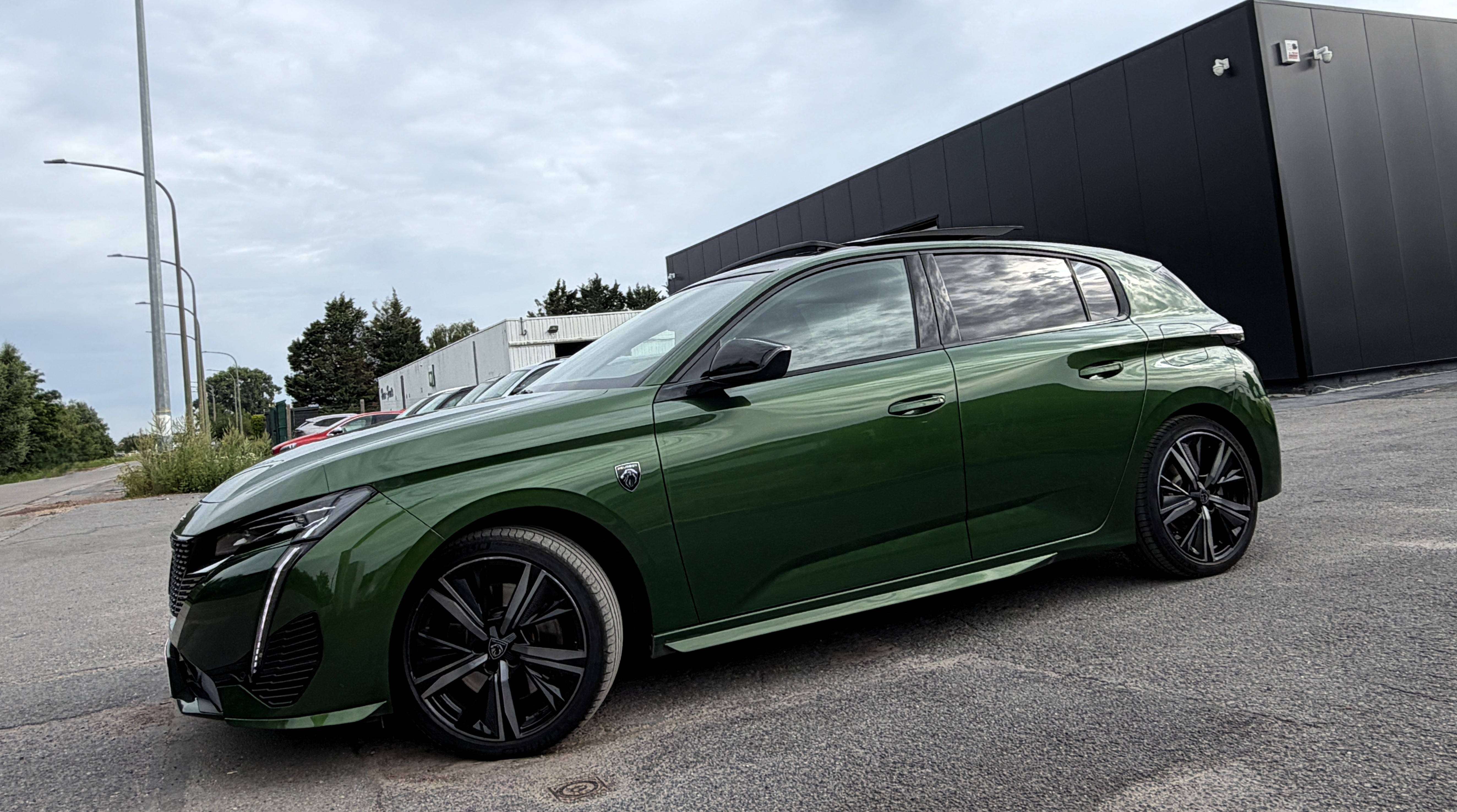 Peugeot 308 PHEV 1.6 180 e-EAT8 GT S 1er PROPRIO/NAVI/CAMERA/PANO/LED/FOCAL/MASSAGE/BATTERIE OK
