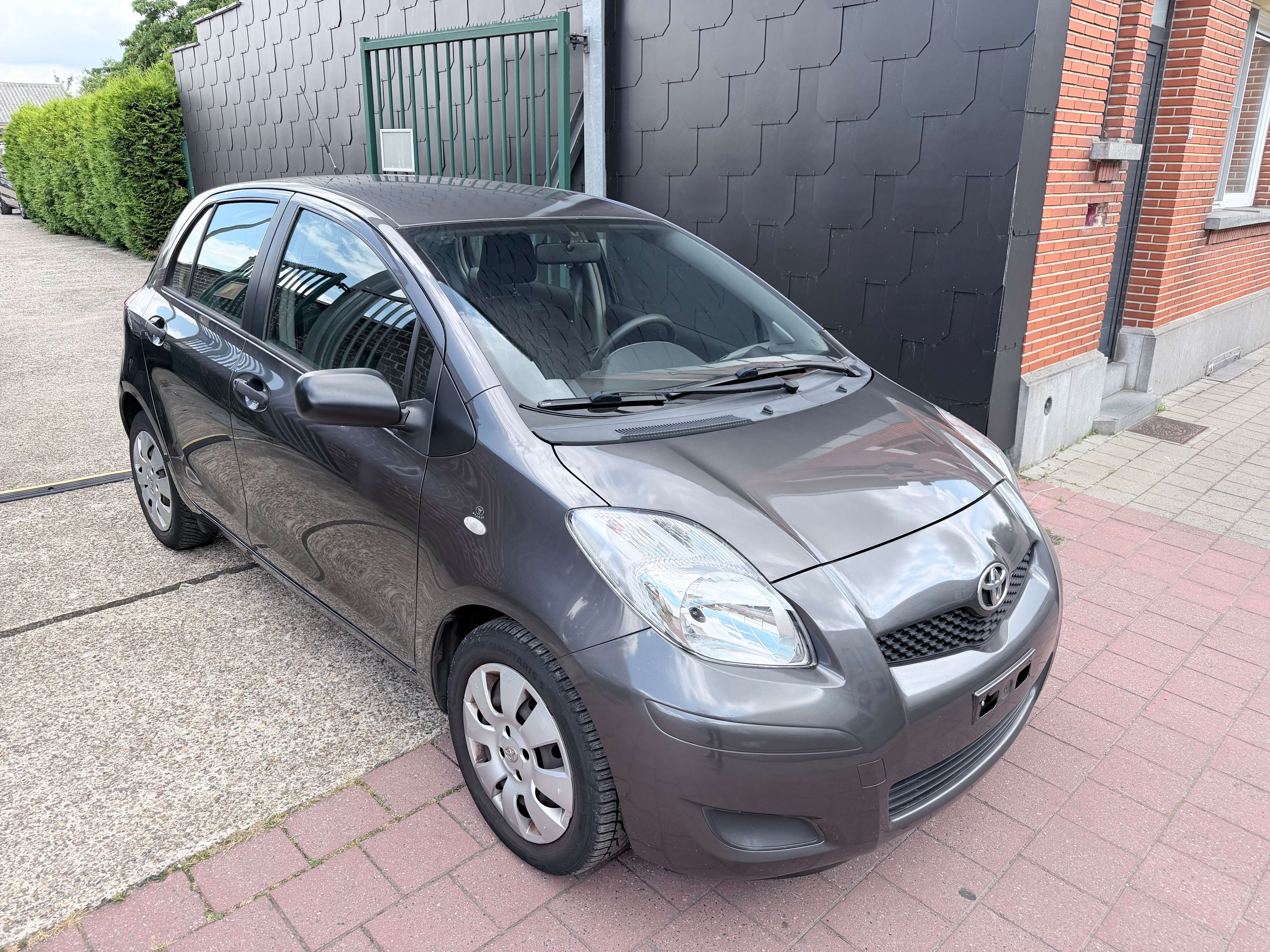 Toyota Yaris 1.0 I EDITION NATURA
