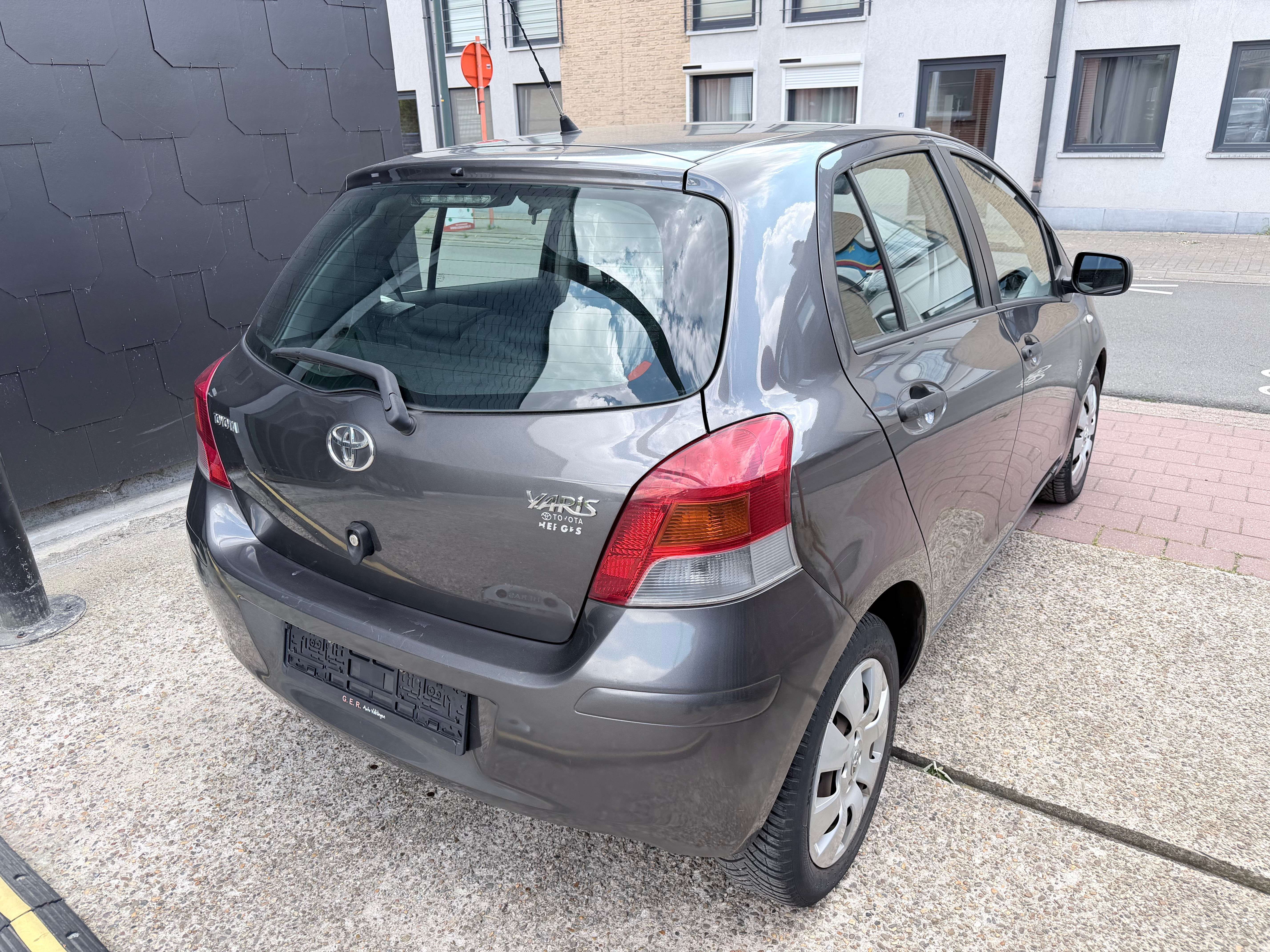 Toyota Yaris 1.0 I EDITION NATURA