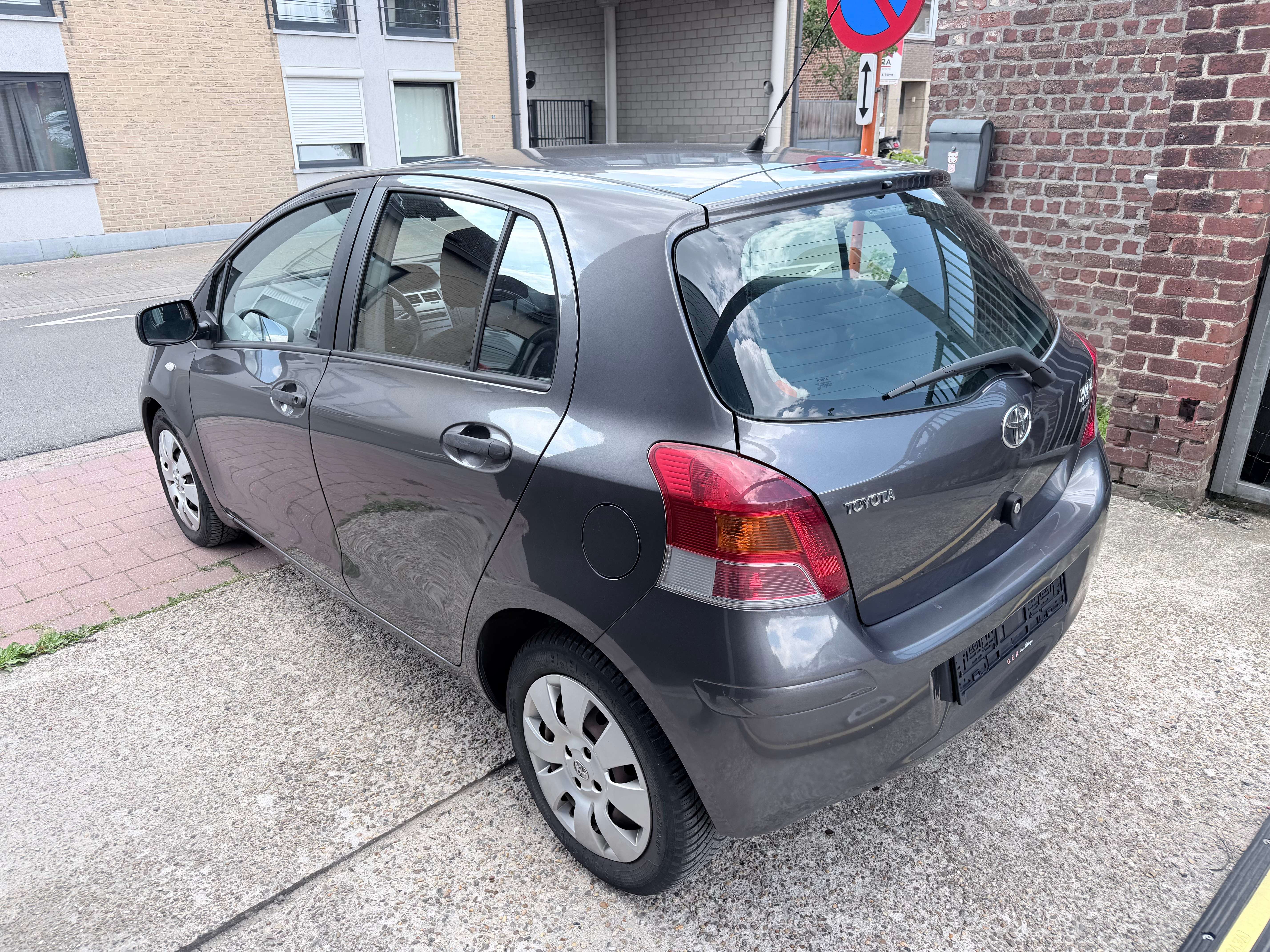 Toyota Yaris 1.0 I EDITION NATURA