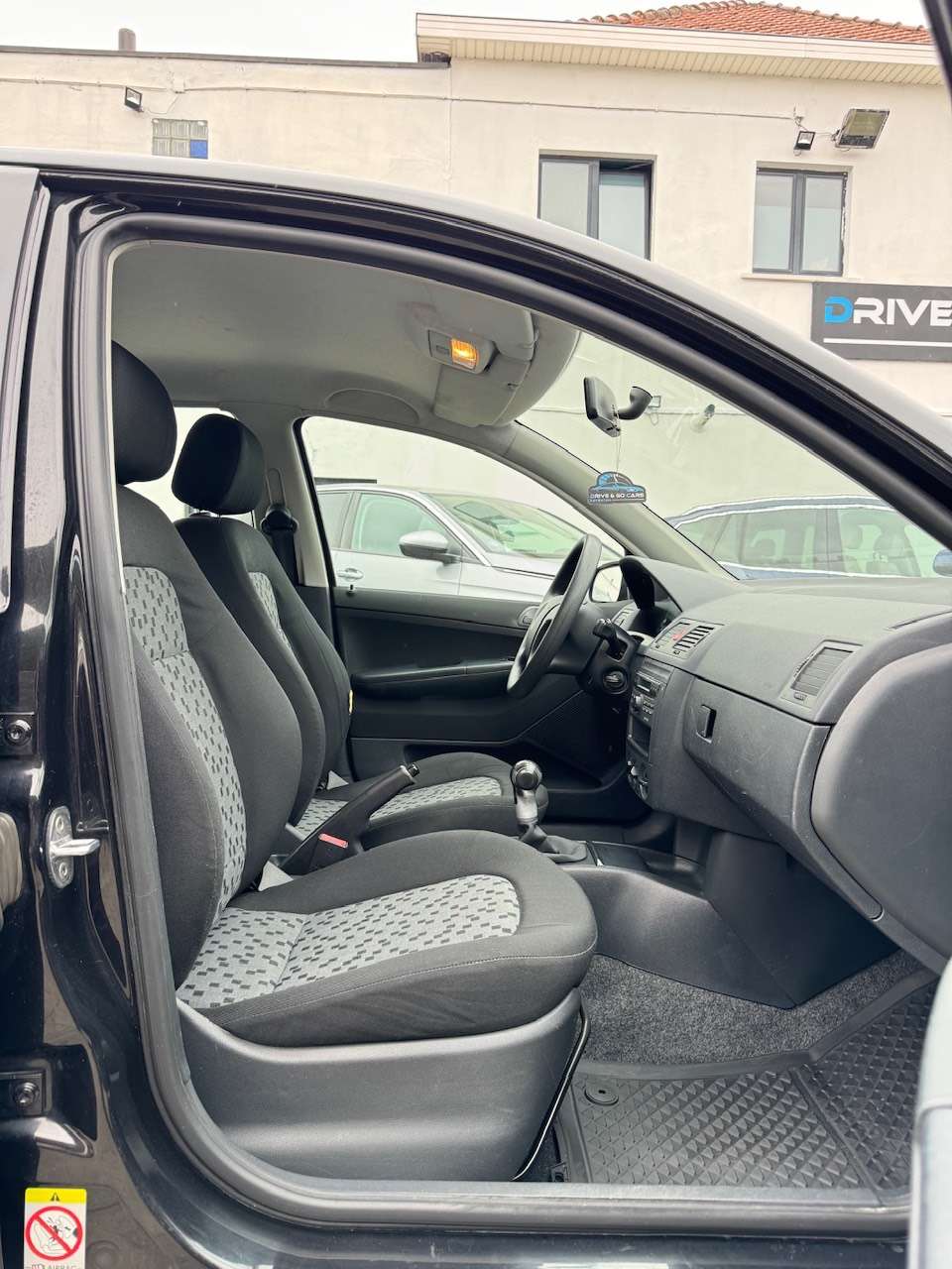 Skoda Fabia 1.2i Benzine ** 1 JAAR GARANTIE ** !!