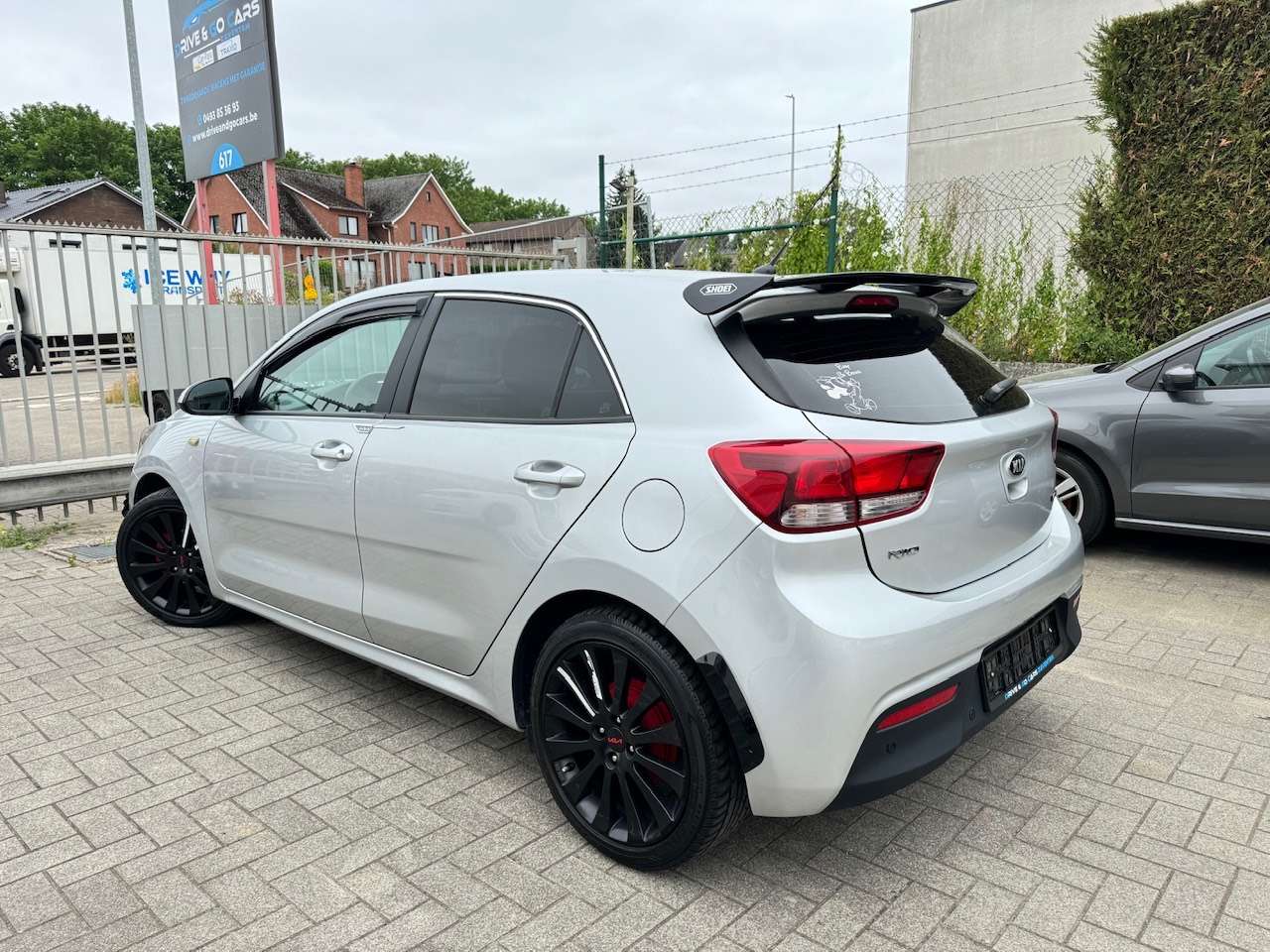 Kia Rio 1.2i Benzine - CarPlay ** 1 JAAR GARANTIE ** !!