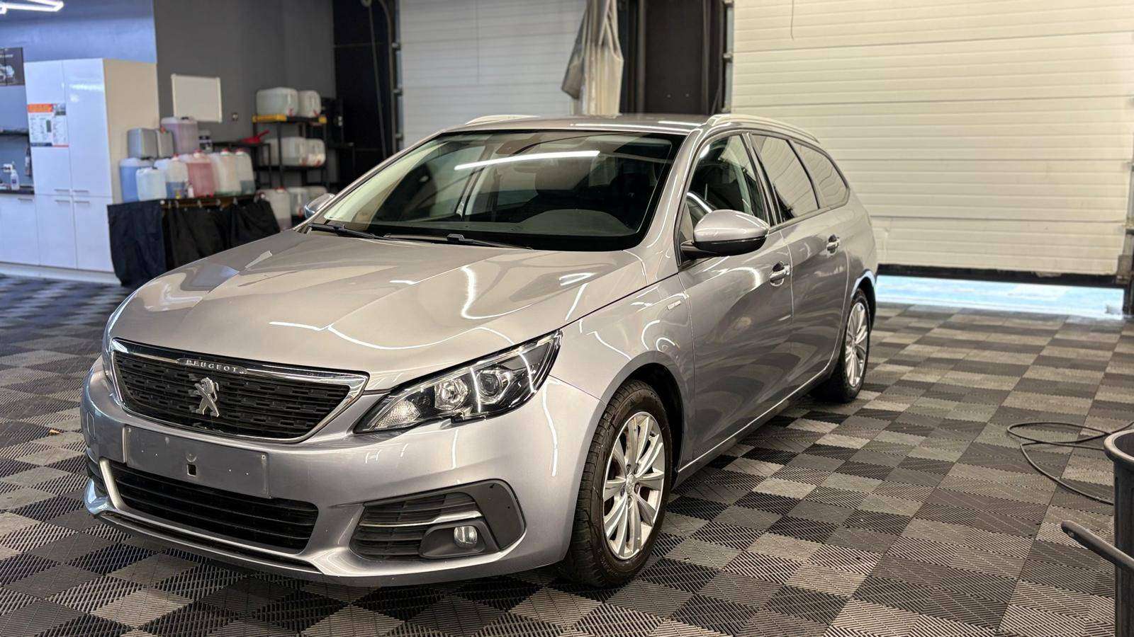 Peugeot 308 308  SW 1.2 PureTech bj. 2018 Euro 6