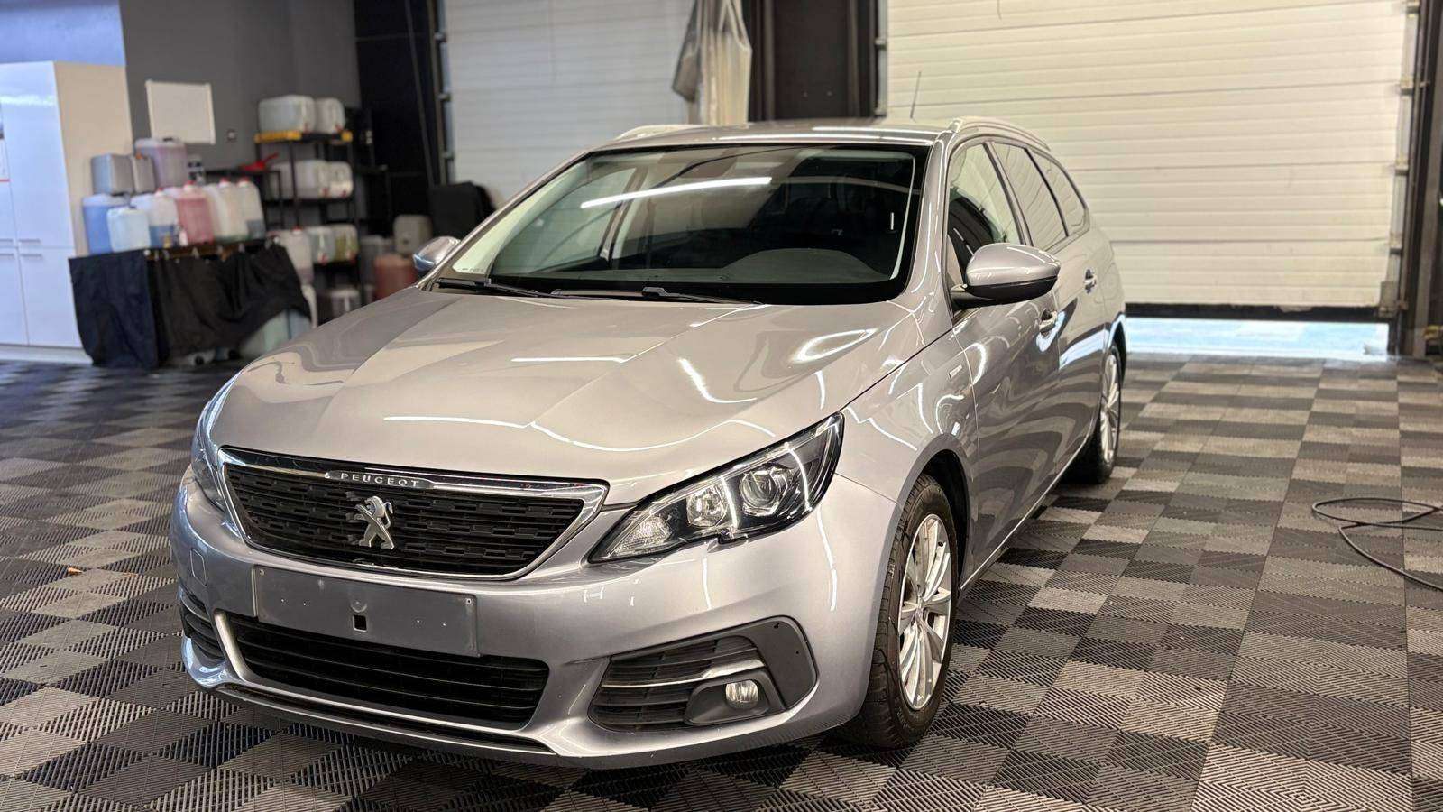 Peugeot 308 308  SW 1.2 PureTech bj. 2018 Euro 6