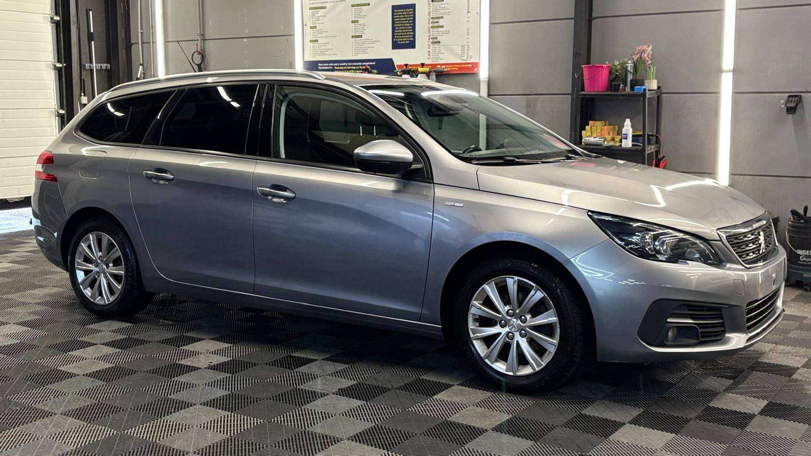Peugeot 308 308  SW 1.2 PureTech bj. 2018 Euro 6