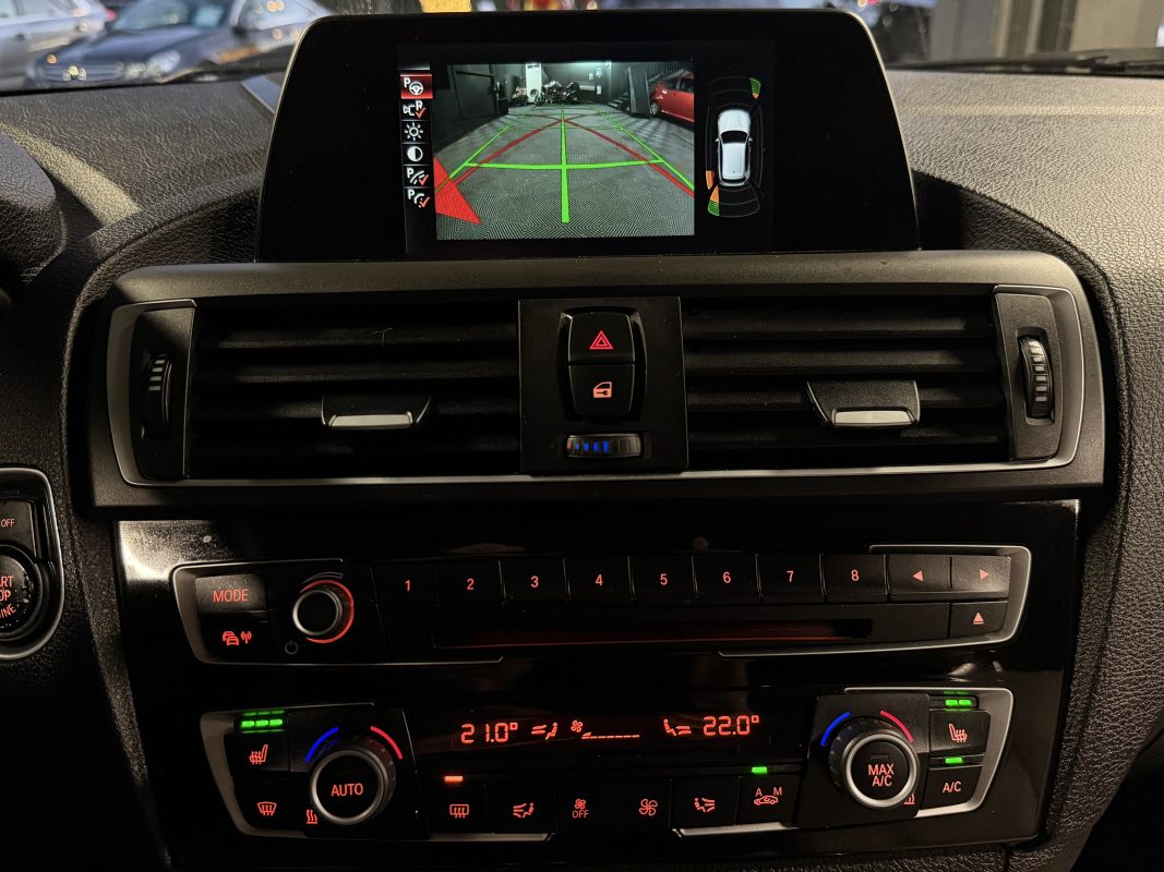 Bmw Serie 1 F20 PHASE 2 LCI 118i 1.5 136 Cv 5 PORTES / INTERIEUR CUIR GPS BVM6 - GARANTIE AN