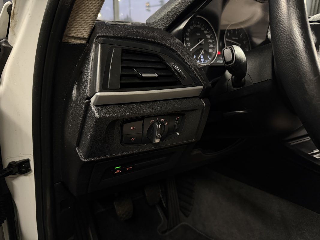 Bmw Serie 1 F20 PHASE 2 LCI 118i 1.5 136 Cv 5 PORTES / INTERIEUR CUIR GPS BVM6 - GARANTIE AN