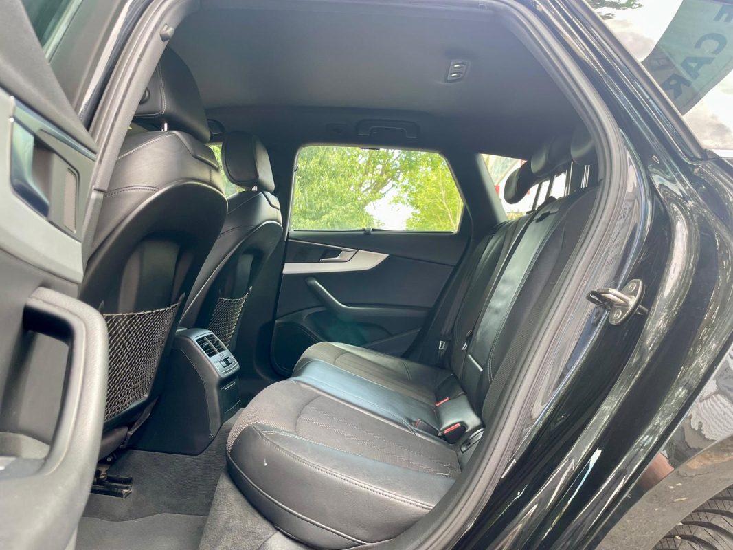Audi A4 AVANT 2.0 TDI 150 S line