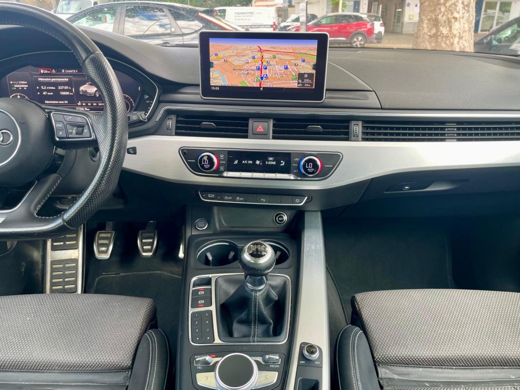 Audi A4 AVANT 2.0 TDI 150 S line