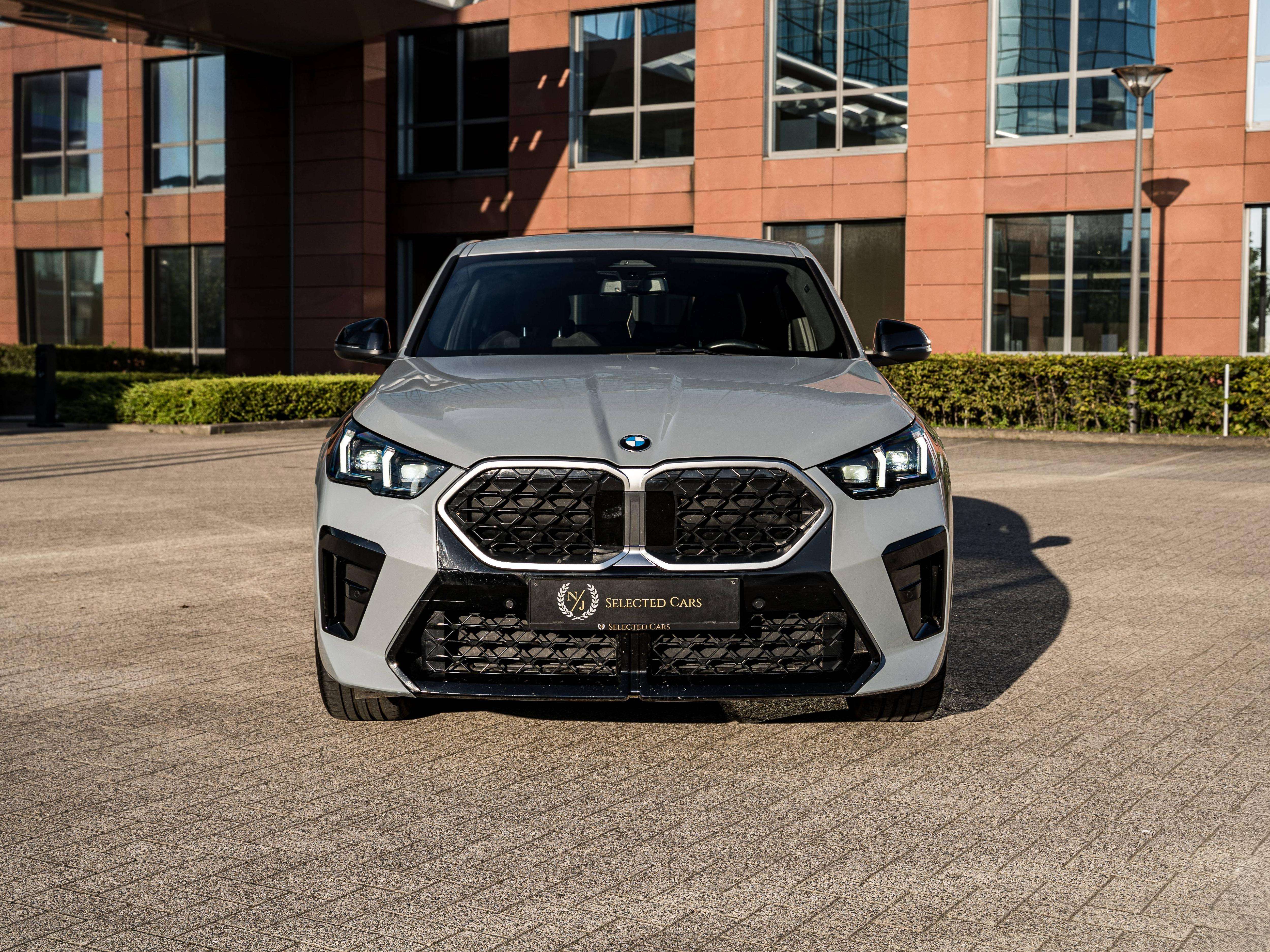 BMW X2 PACK M *LED*ALCANTARA/CUIR*BROOKLYN GRAU*SHADOW LINE