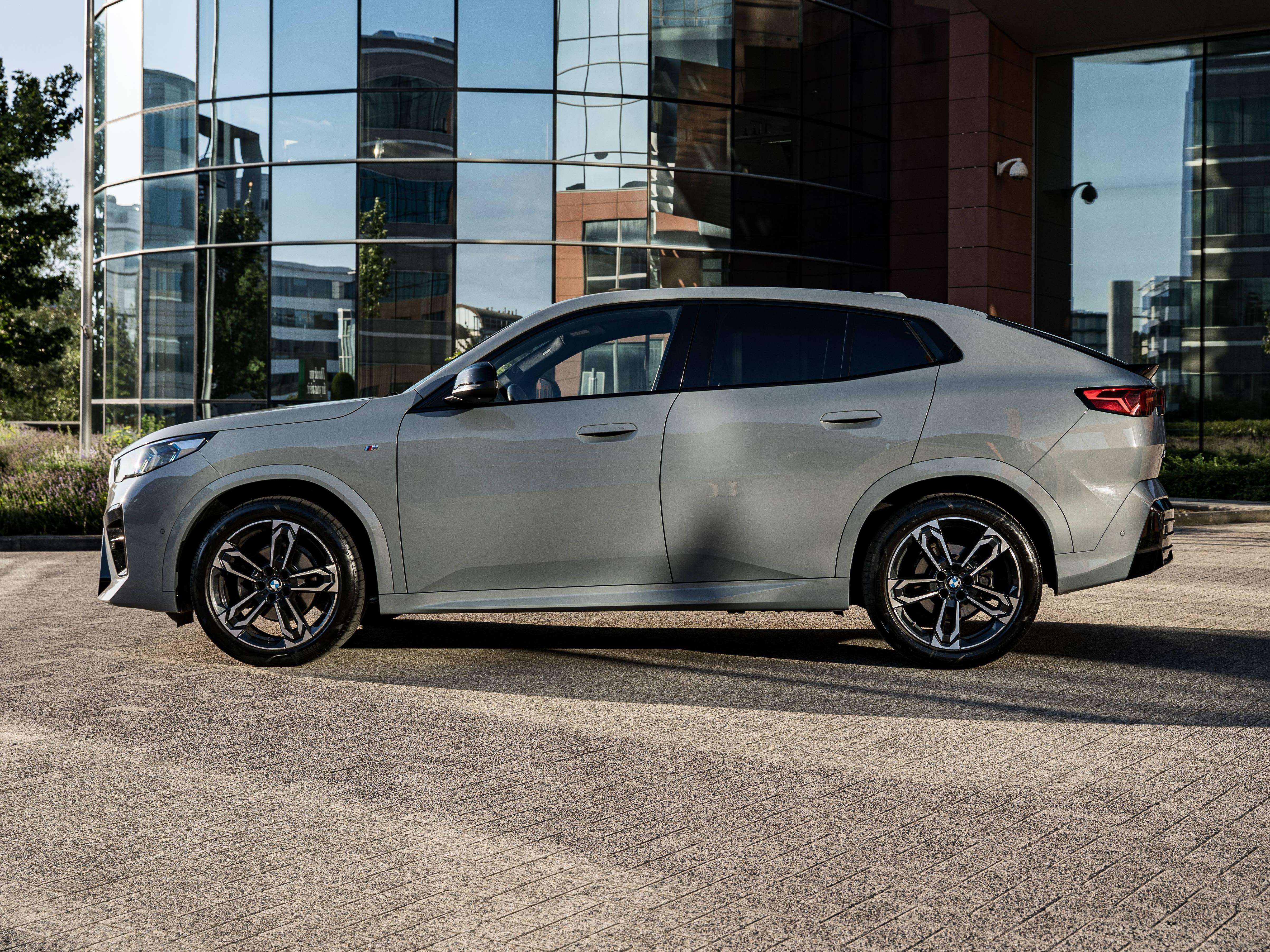BMW X2 PACK M *LED*ALCANTARA/CUIR*BROOKLYN GRAU*SHADOW LINE