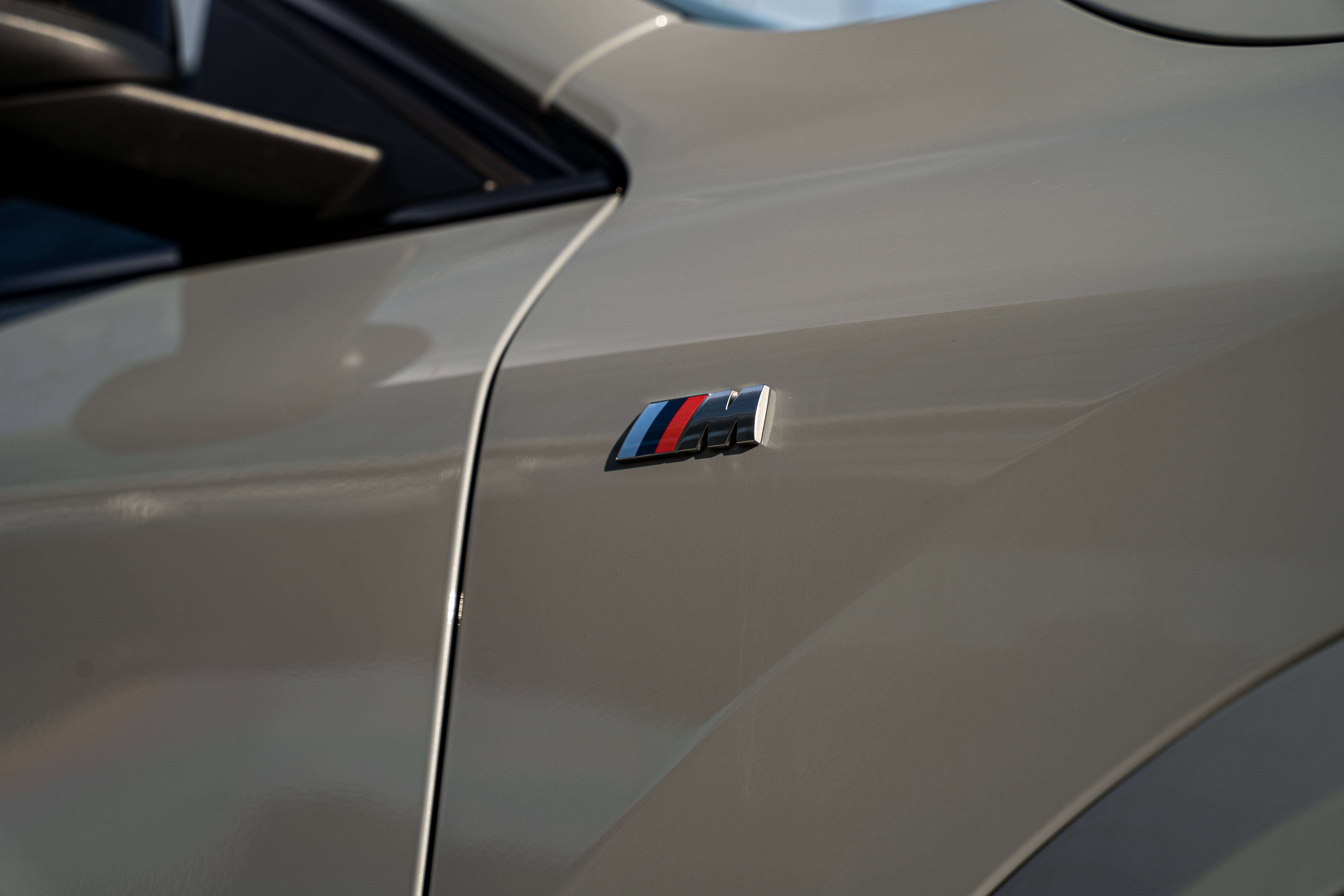 BMW X2 PACK M *LED*ALCANTARA/CUIR*BROOKLYN GRAU*SHADOW LINE
