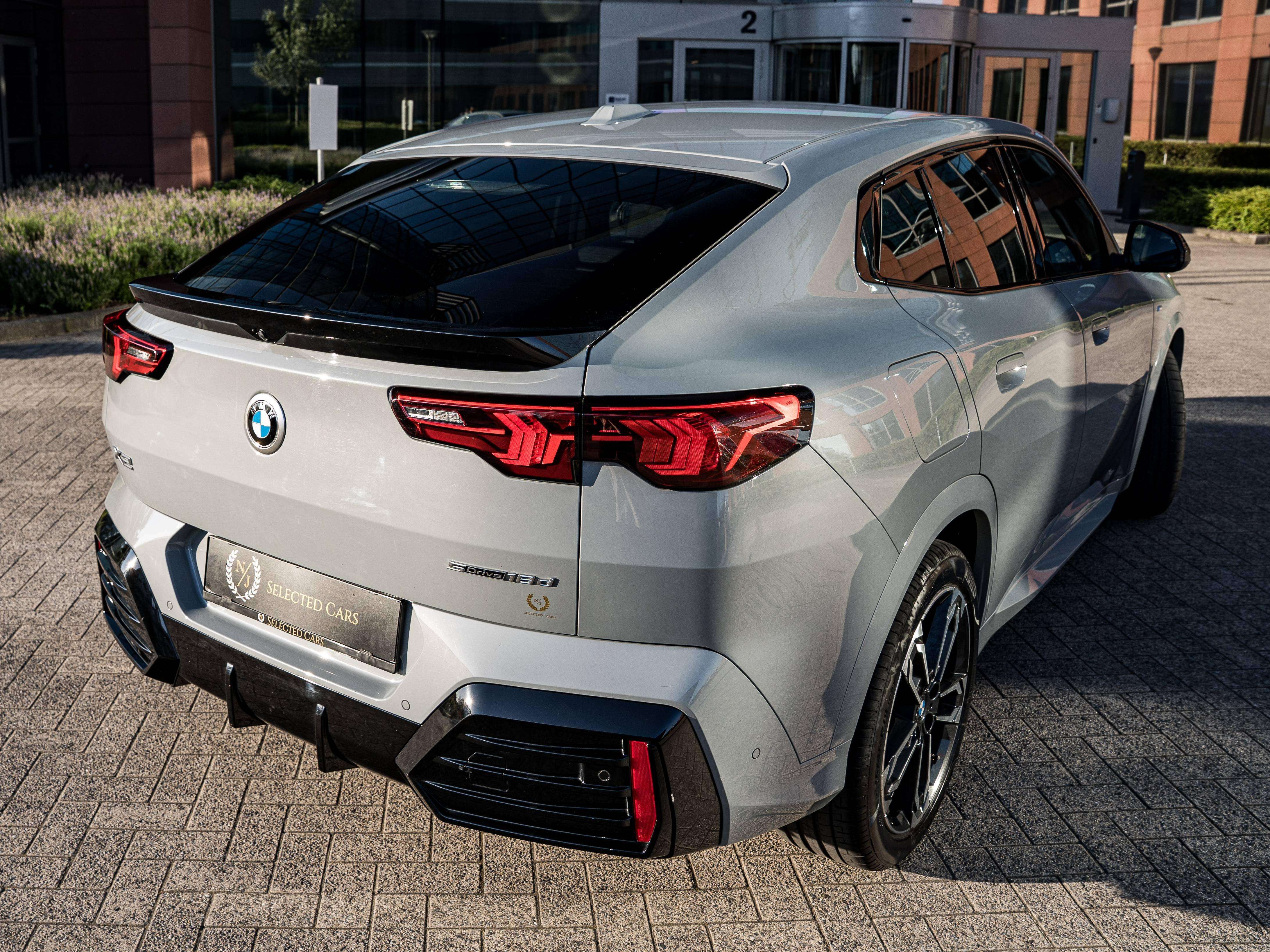 BMW X2 PACK M *LED*ALCANTARA/CUIR*BROOKLYN GRAU*SHADOW LINE