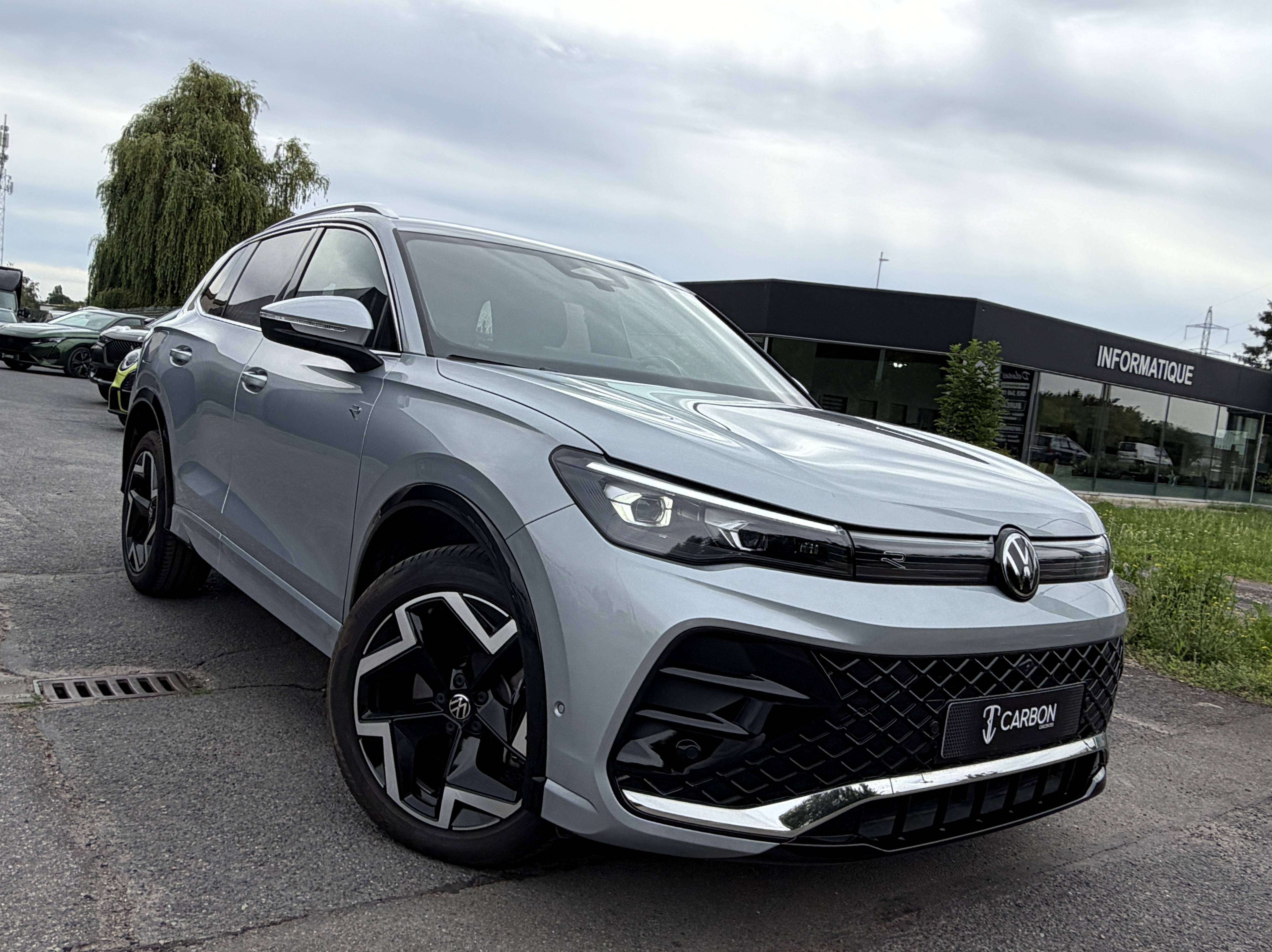 Volkswagen Tiguan eHybrid 1.5 TSI R-Line DSG BLACK PACK/FULL CUIR/HEAD-UP/KEYLESS/SIEGES CHAUFF-VENTILLE/GARANTIE