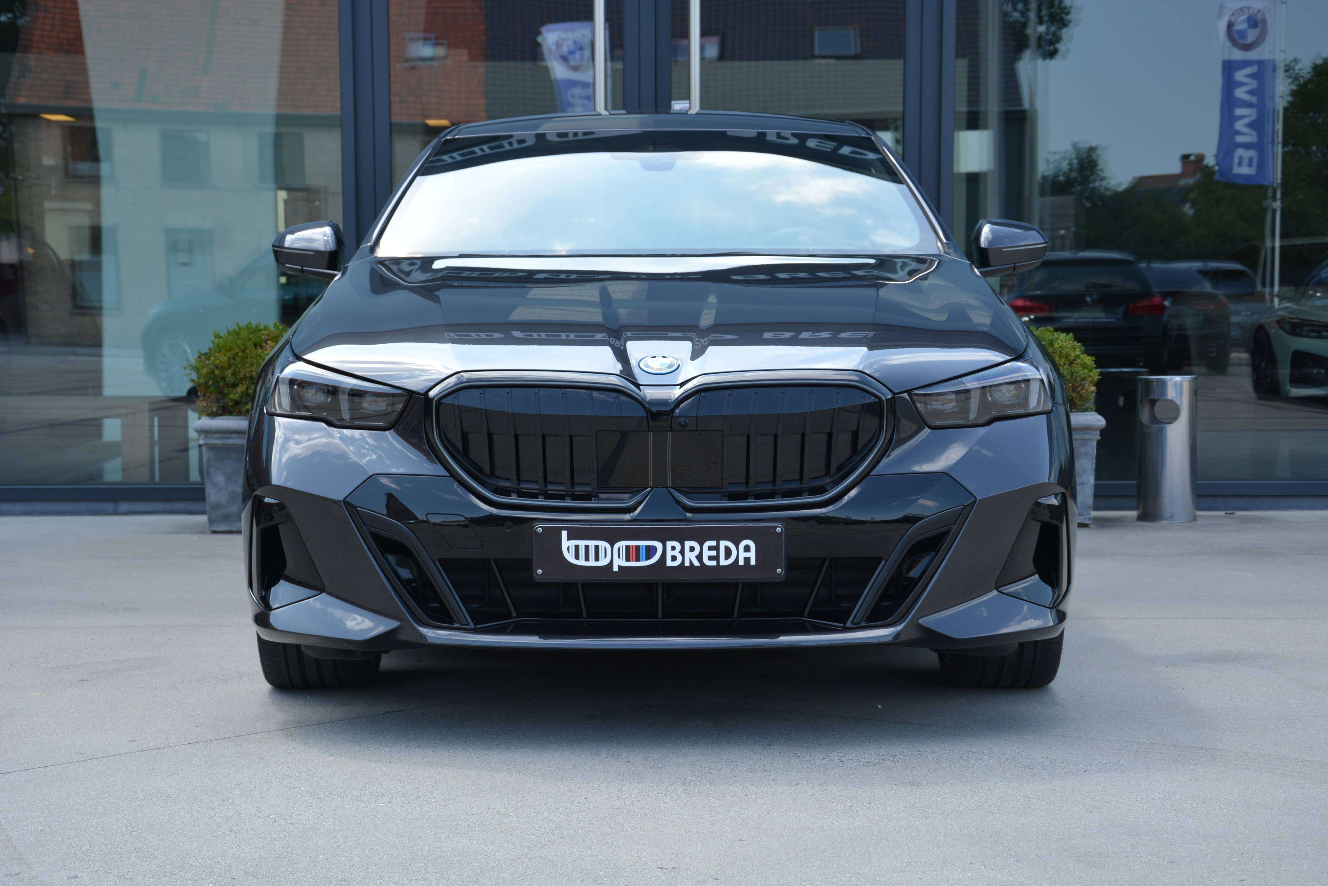 BMW 530 e M-Sport Pro/ACC/HUD/H&K/360cam/Keyless