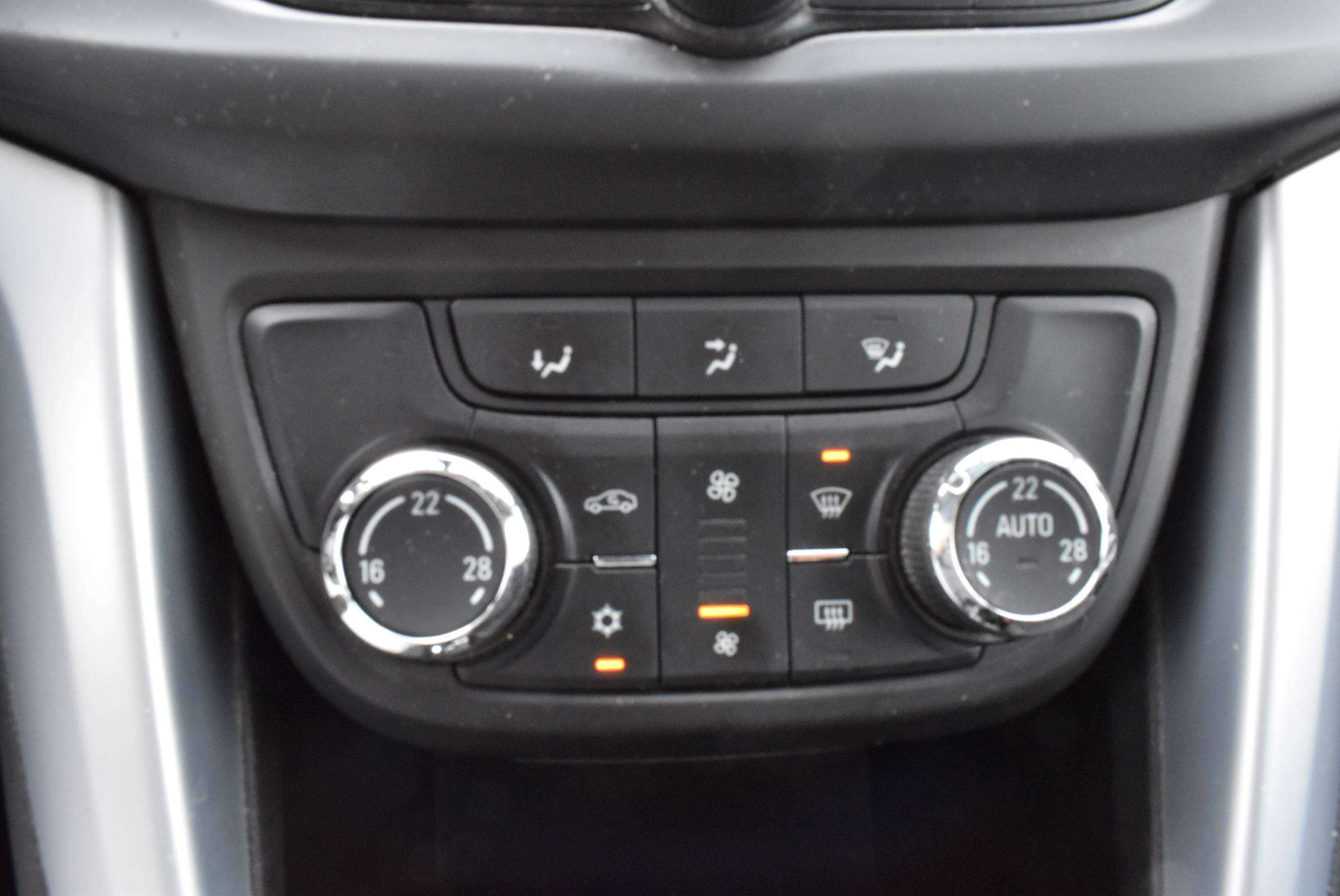 Opel Zafira Tourer 1.6 CDTi 7PL/Airco/GPS **B2B FIX PRICE**