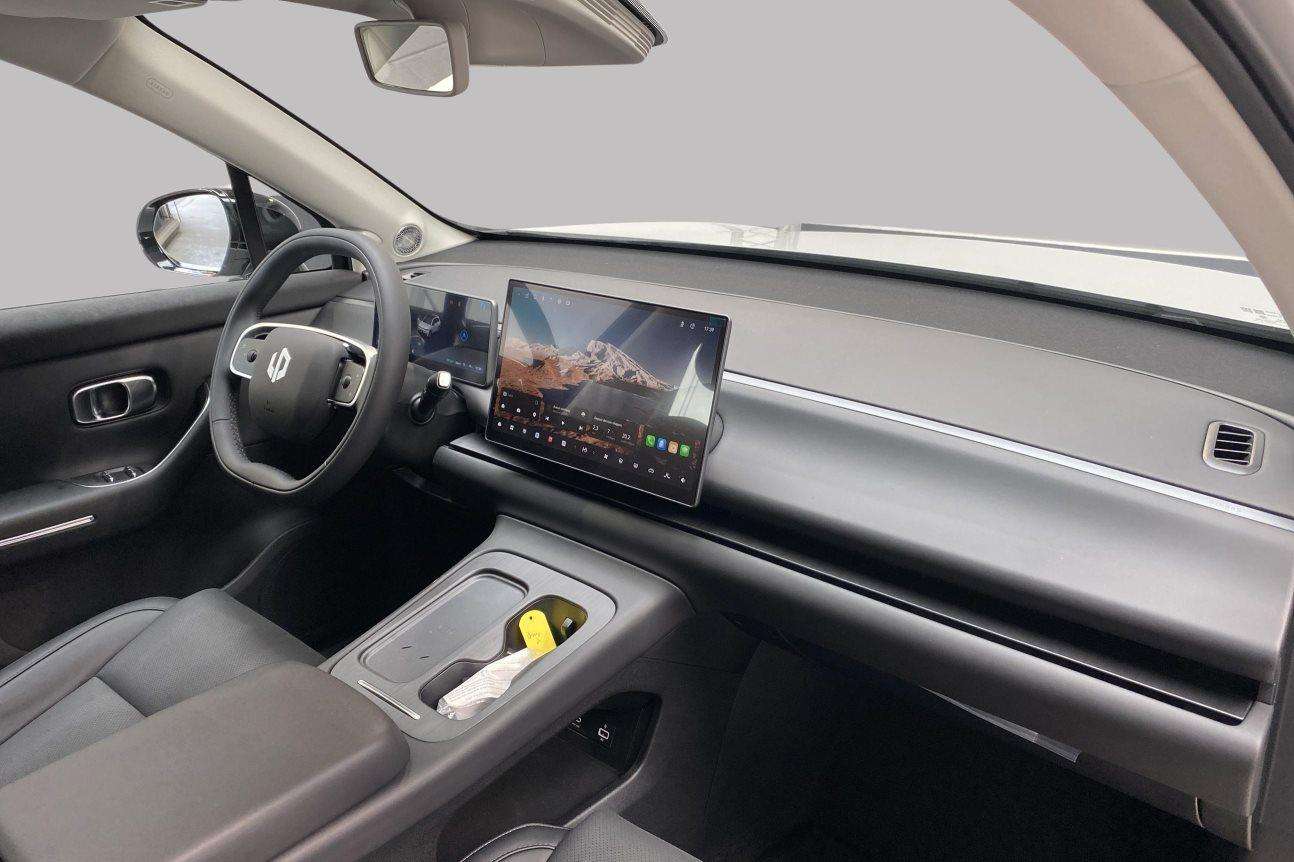 Leapmotor C10 DESIGN hybride REEV