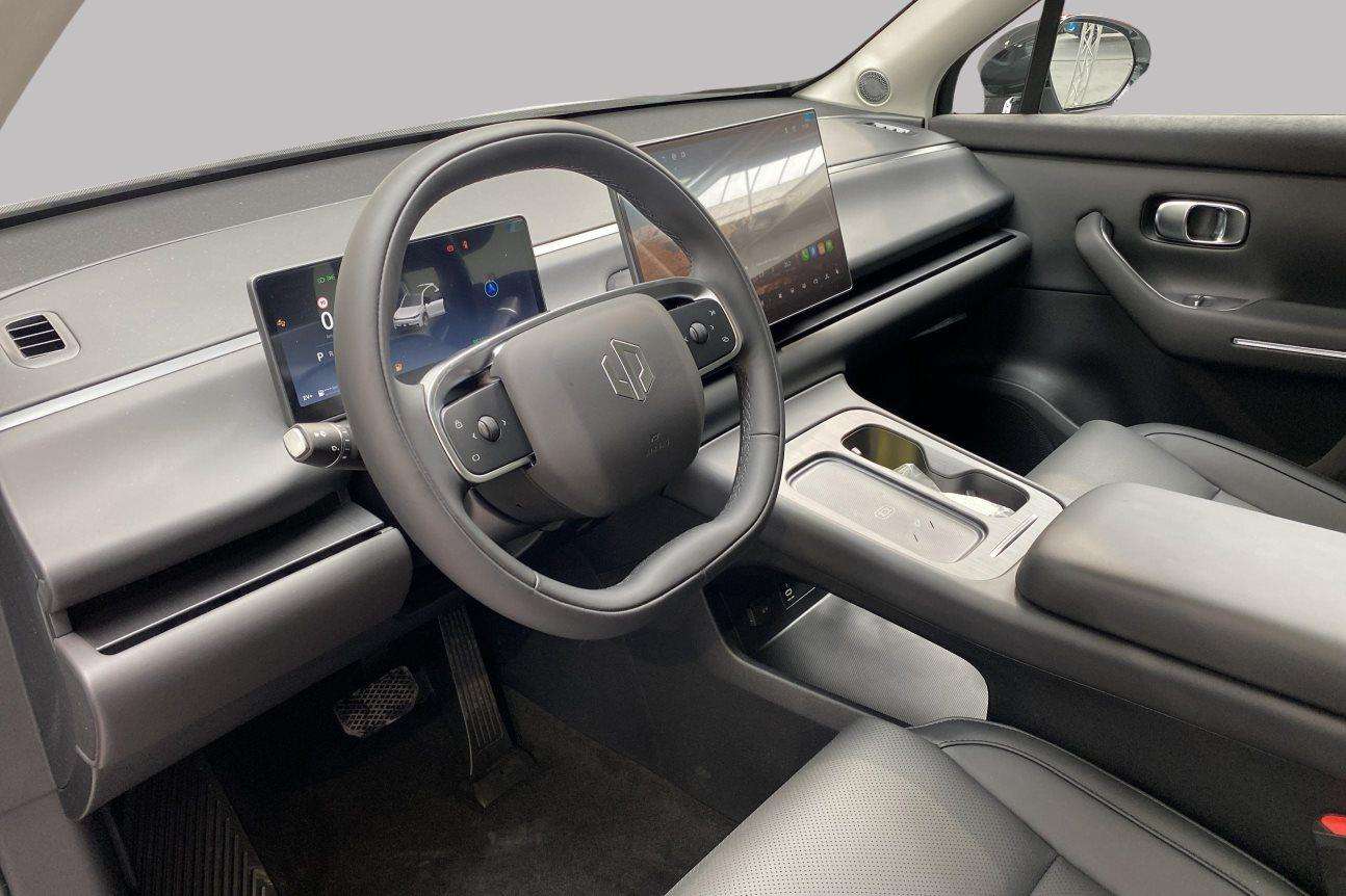 Leapmotor C10 DESIGN hybride REEV
