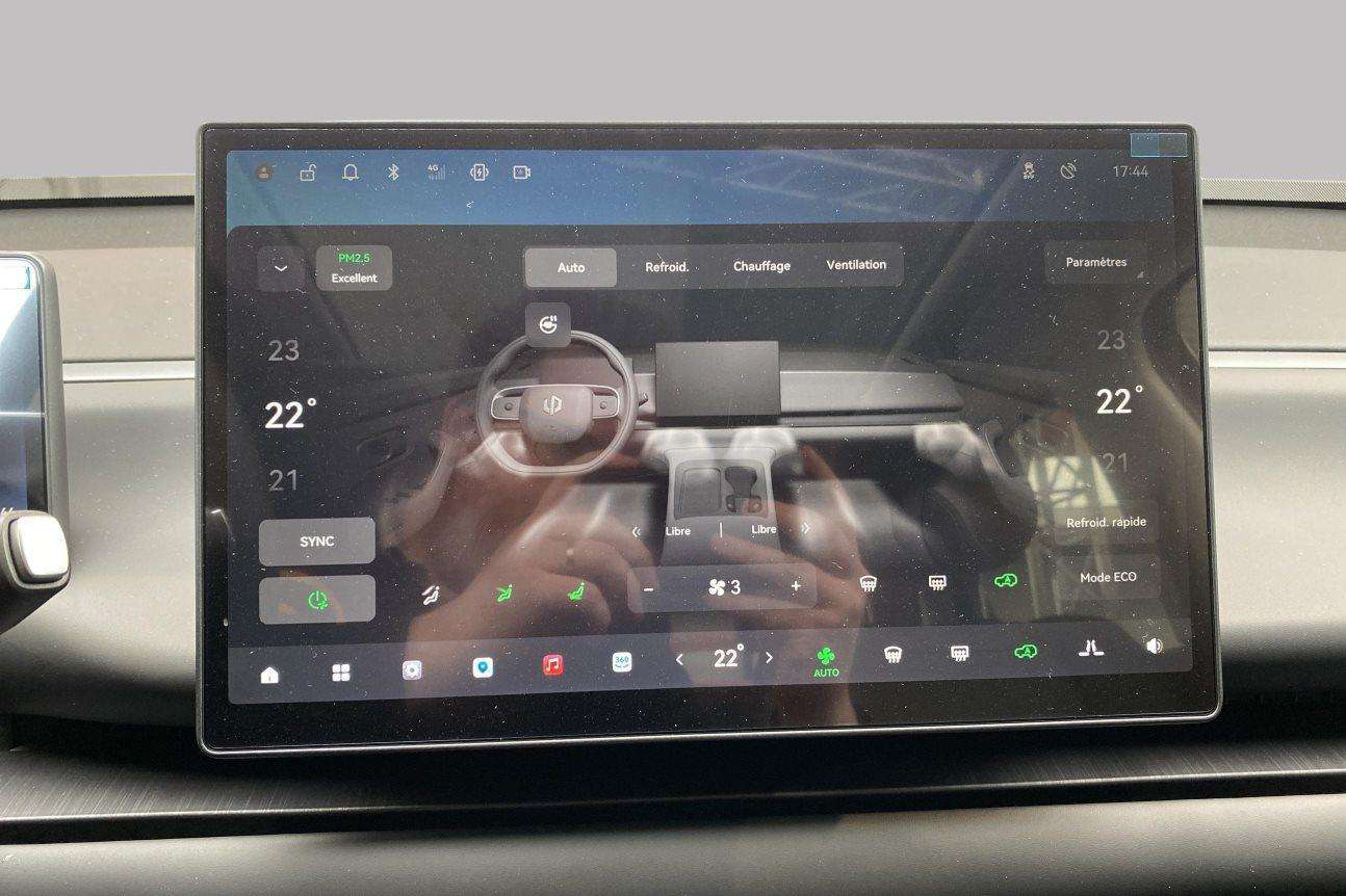Leapmotor C10 DESIGN hybride REEV