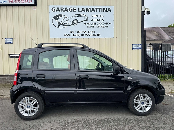 Fiat Panda 1.2i garantie 1 an carnet entretien complet