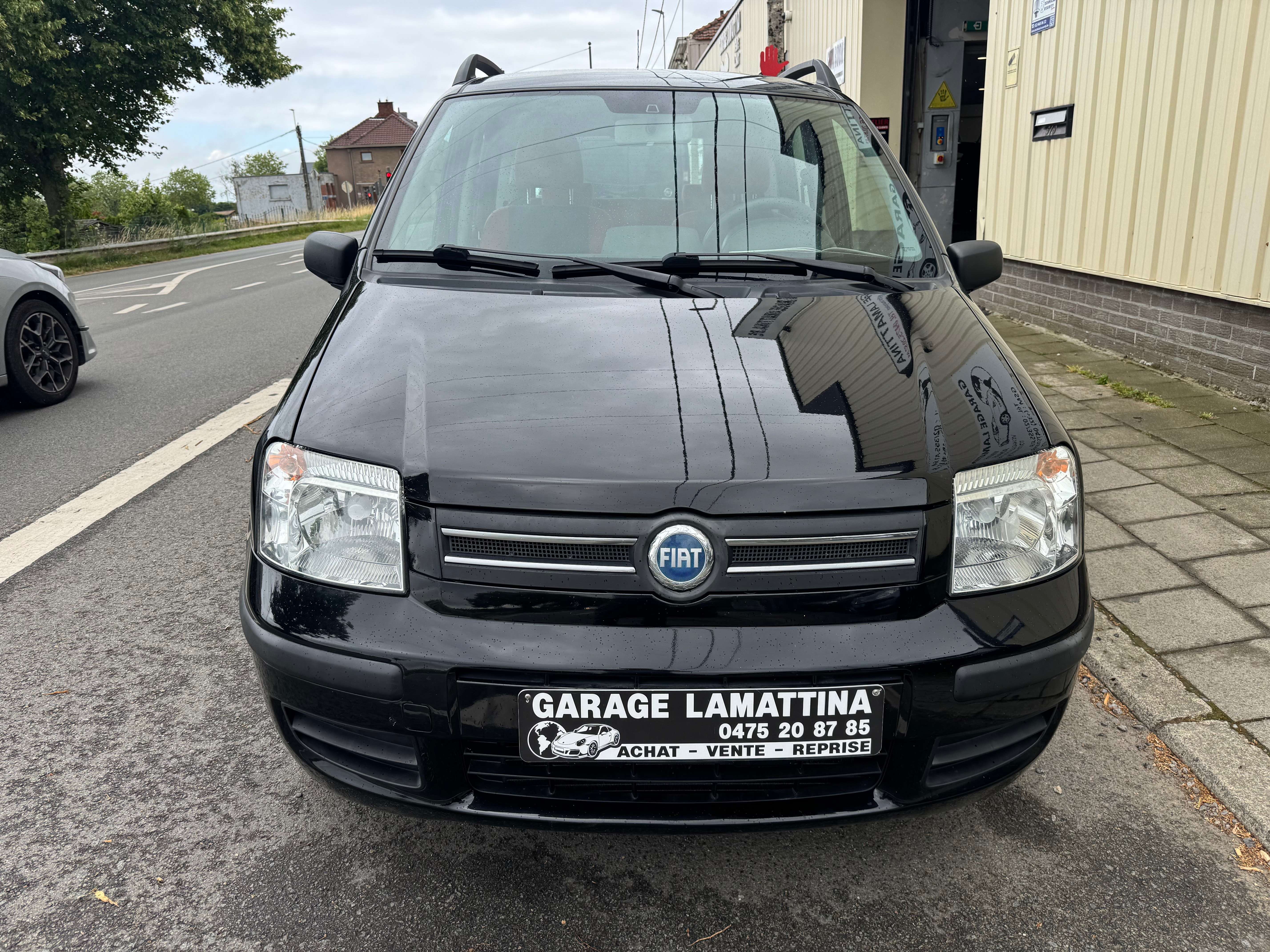 Fiat Panda 1.2i garantie 1 an carnet entretien complet