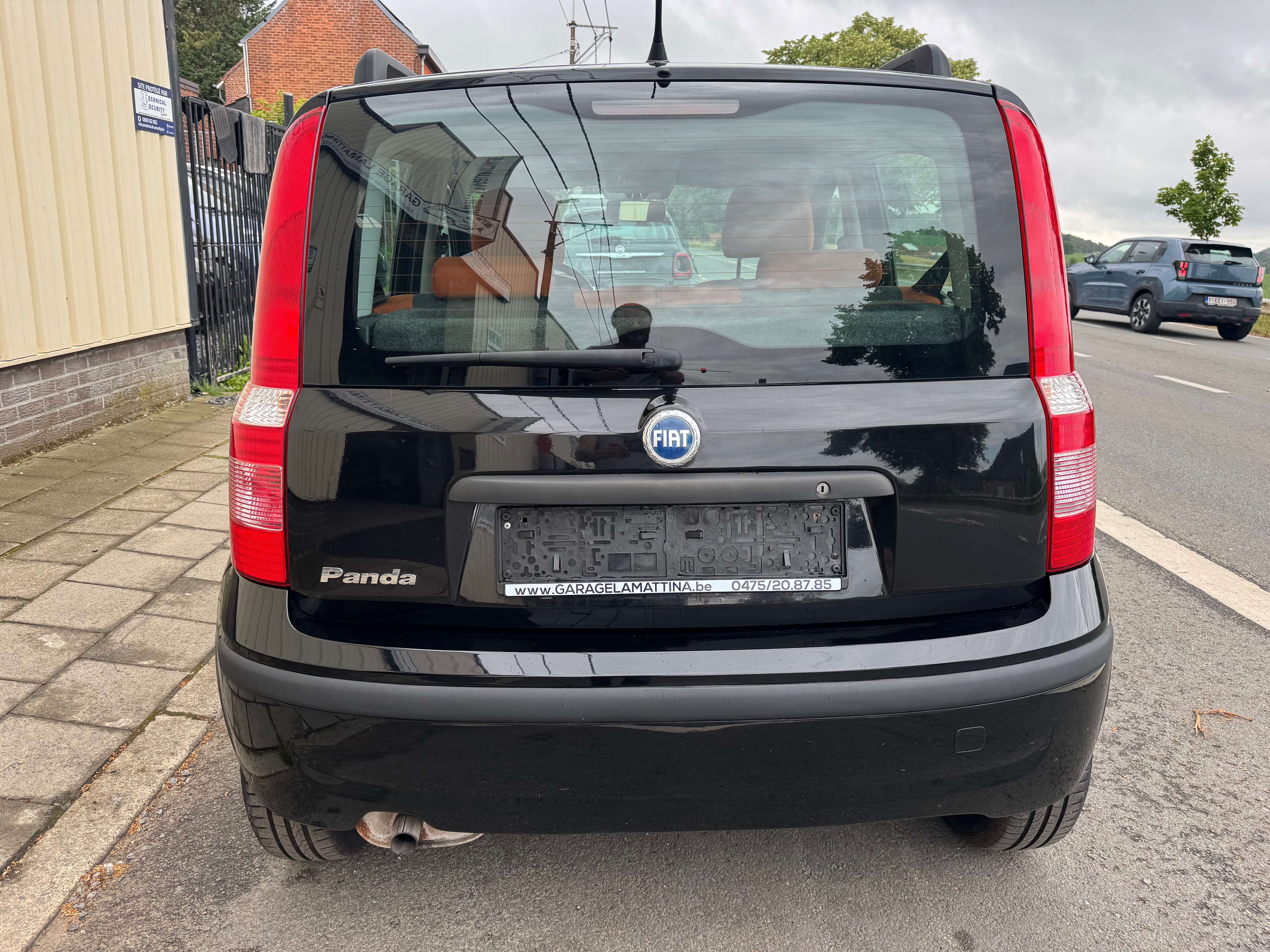 Fiat Panda 1.2i garantie 1 an carnet entretien complet