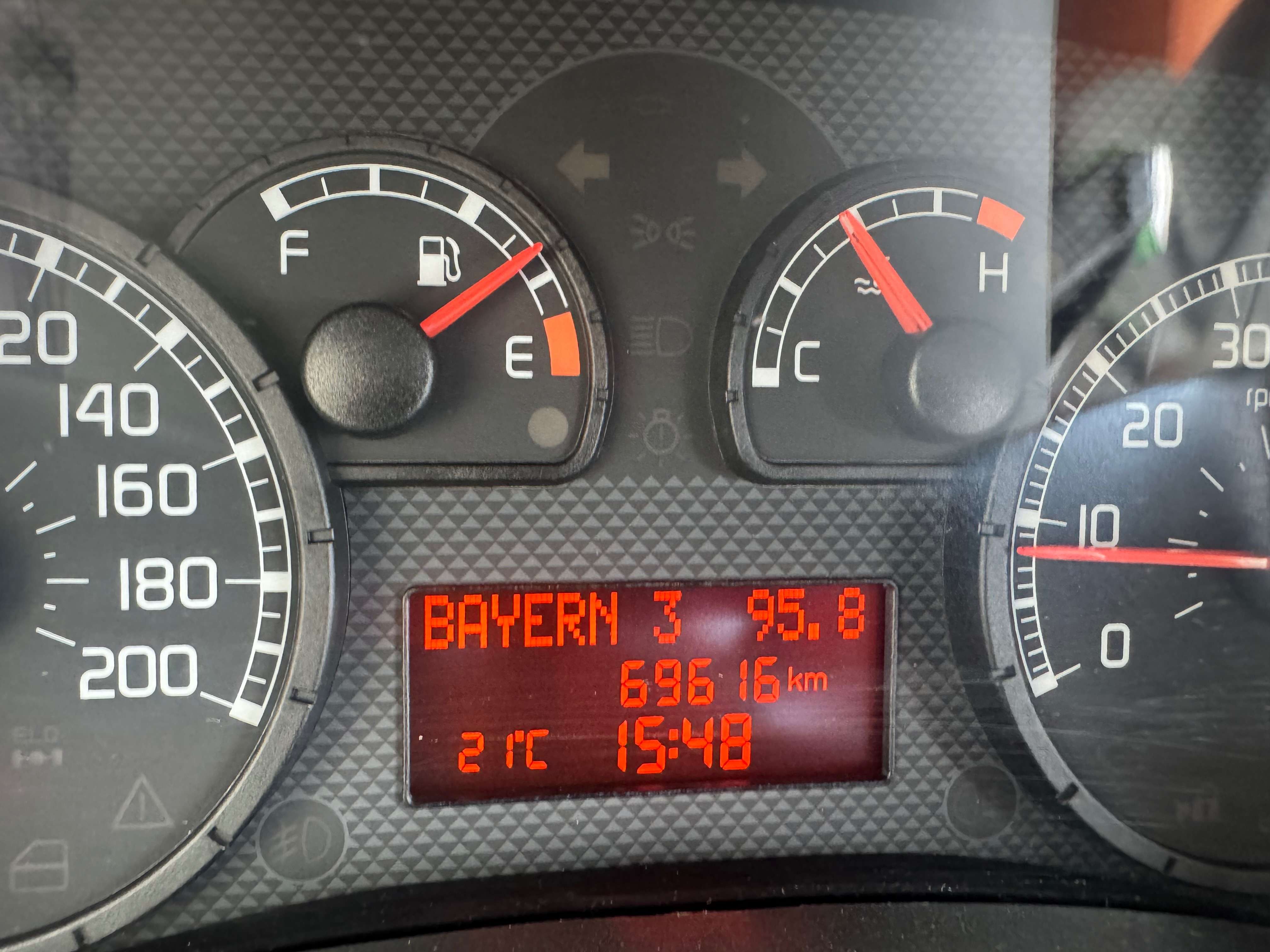 Fiat Panda 1.2i garantie 1 an carnet entretien complet
