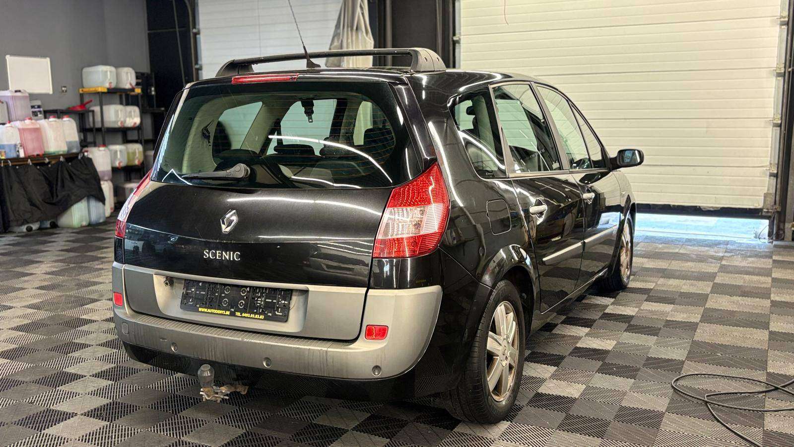 Renault Megane scenic benzine eur4 automaat bj2004 7zit