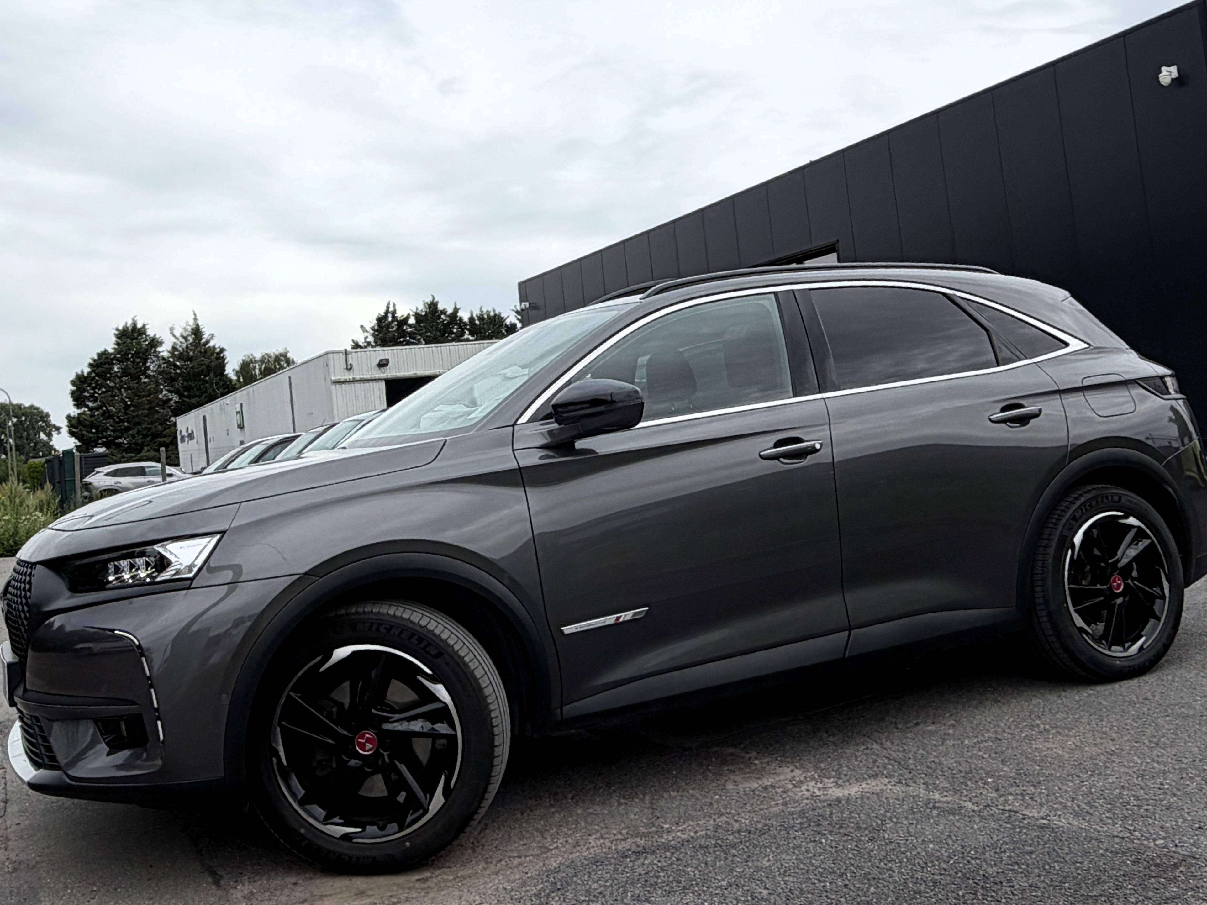 DS Automobiles DS 7 Crossback PHEV 1.6 E-TENSE 4x4 300 Performance Line+ CUIR/PANO/FULL LED/KEYLESS/CAMERA/SIEGES ELECT-MEMOIRE-CHAUFF./GARANTIE