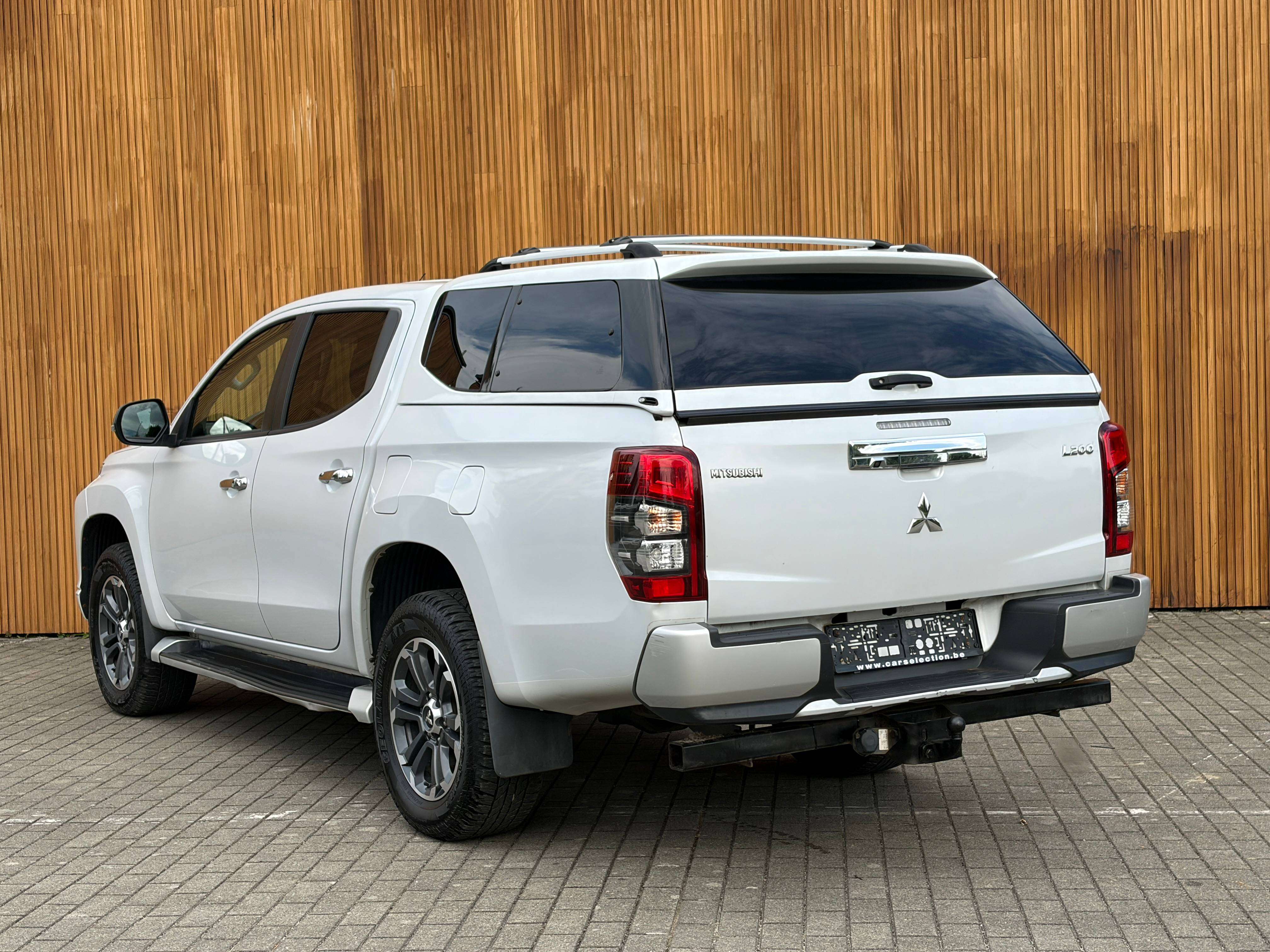 Mitsubishi L200 2.3 DI-D Autom. 4WD , 1j garantie