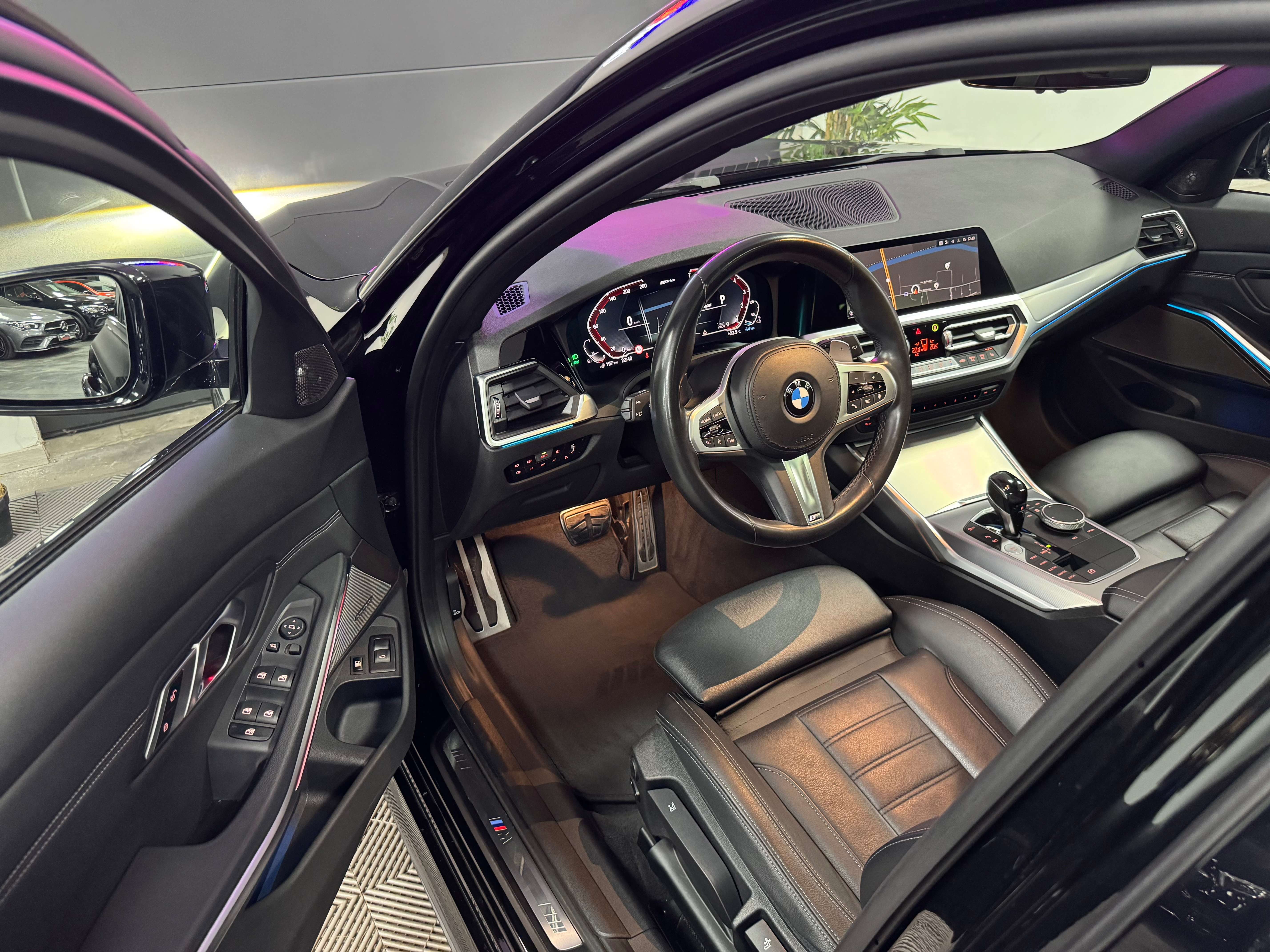 BMW 330 e Pack-M Performance Full 12 mois garantie