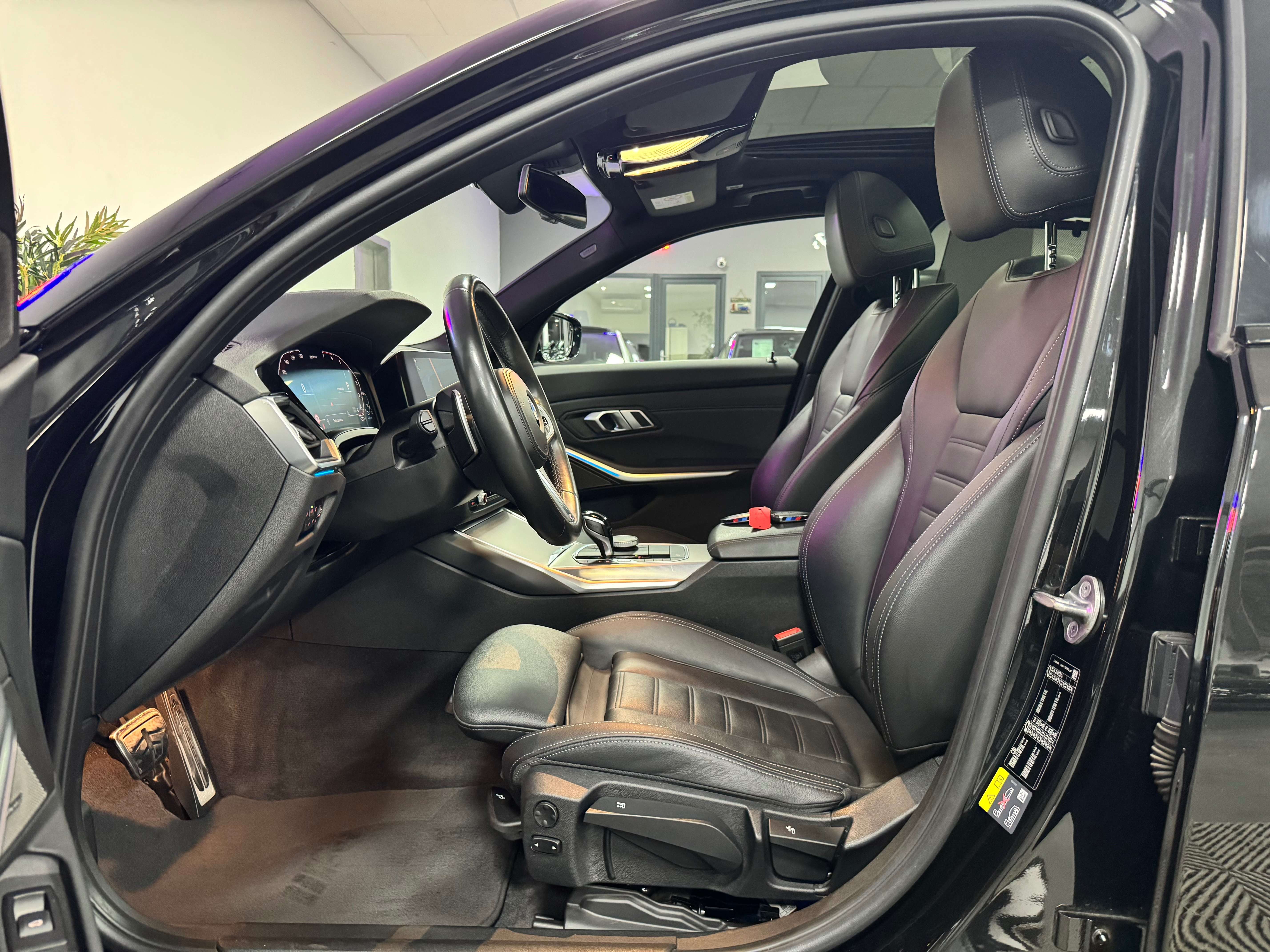 BMW 330 e Pack-M Performance Full 12 mois garantie