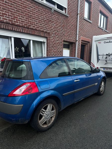 Renault Megane Essence // 2.0