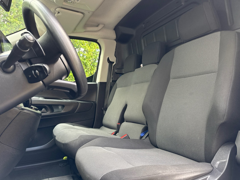 Citroen BERLINGO VAN M 650KG HDI 130CH  EAT8 PREMIUM CONNECT * 2023 * 3 PLACES