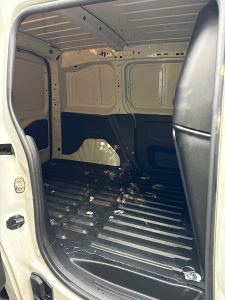 Citroen BERLINGO VAN M 650KG HDI 130CH  EAT8 PREMIUM CONNECT * 2023 * 3 PLACES