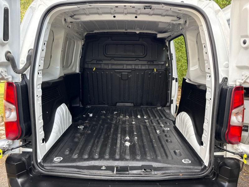 Citroen BERLINGO VAN M 650KG HDI 130CH  EAT8 PREMIUM CONNECT * 2023 * 3 PLACES