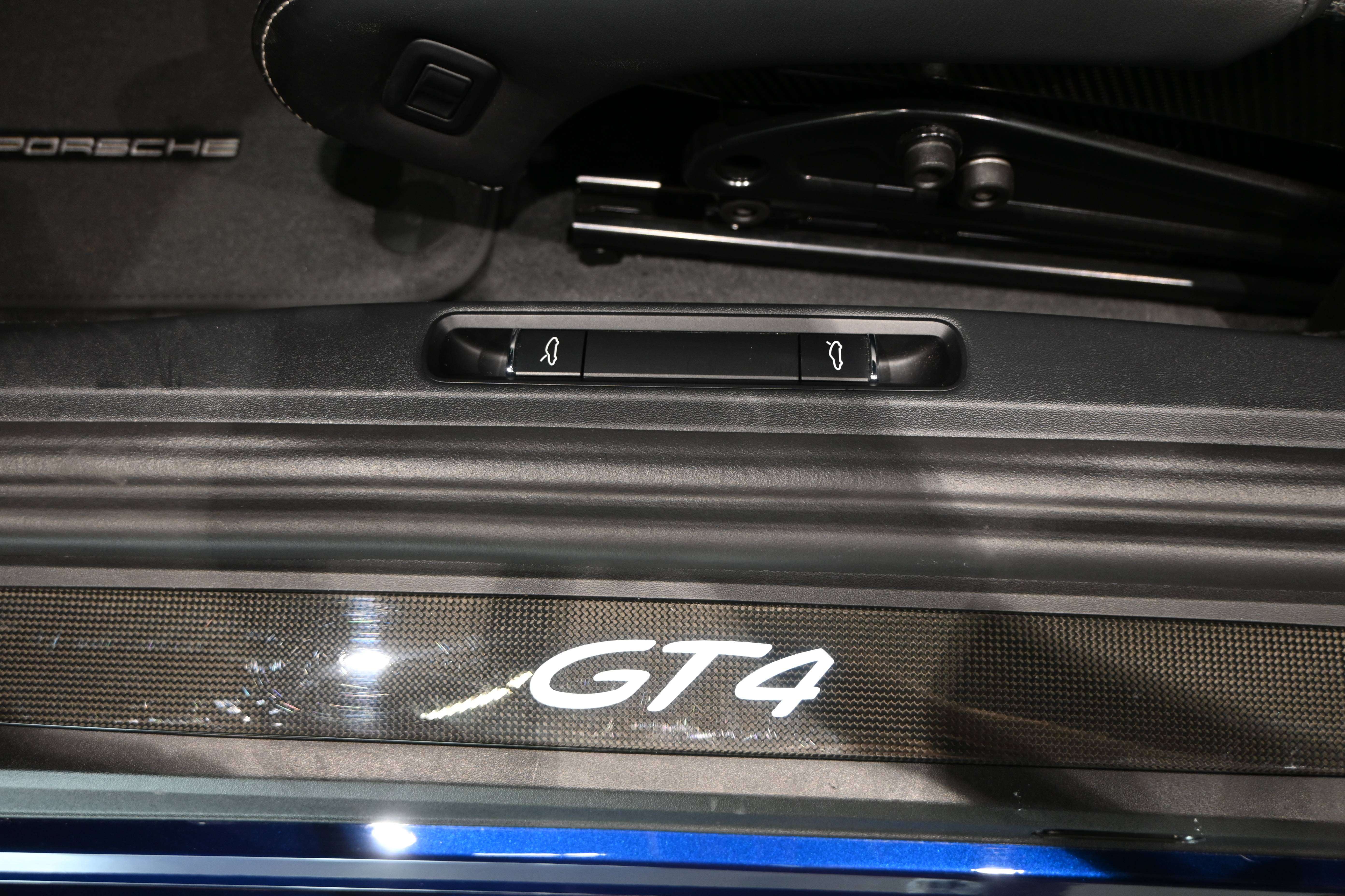 Porsche Cayman 718 GT4 Clubsport 4.0i **CARBON/ALCANTARA/CAM/BOSE/CERAMIC BRAKES/CHRONO**