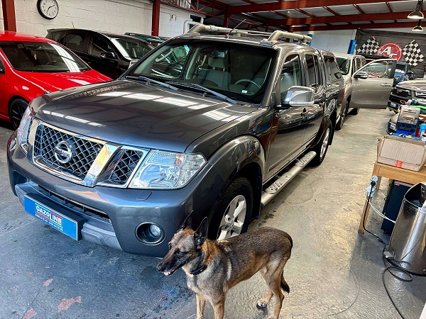 Nissan Navara Navara 2.5 dCi 4x4 LE Belgium Car-pass ESP
