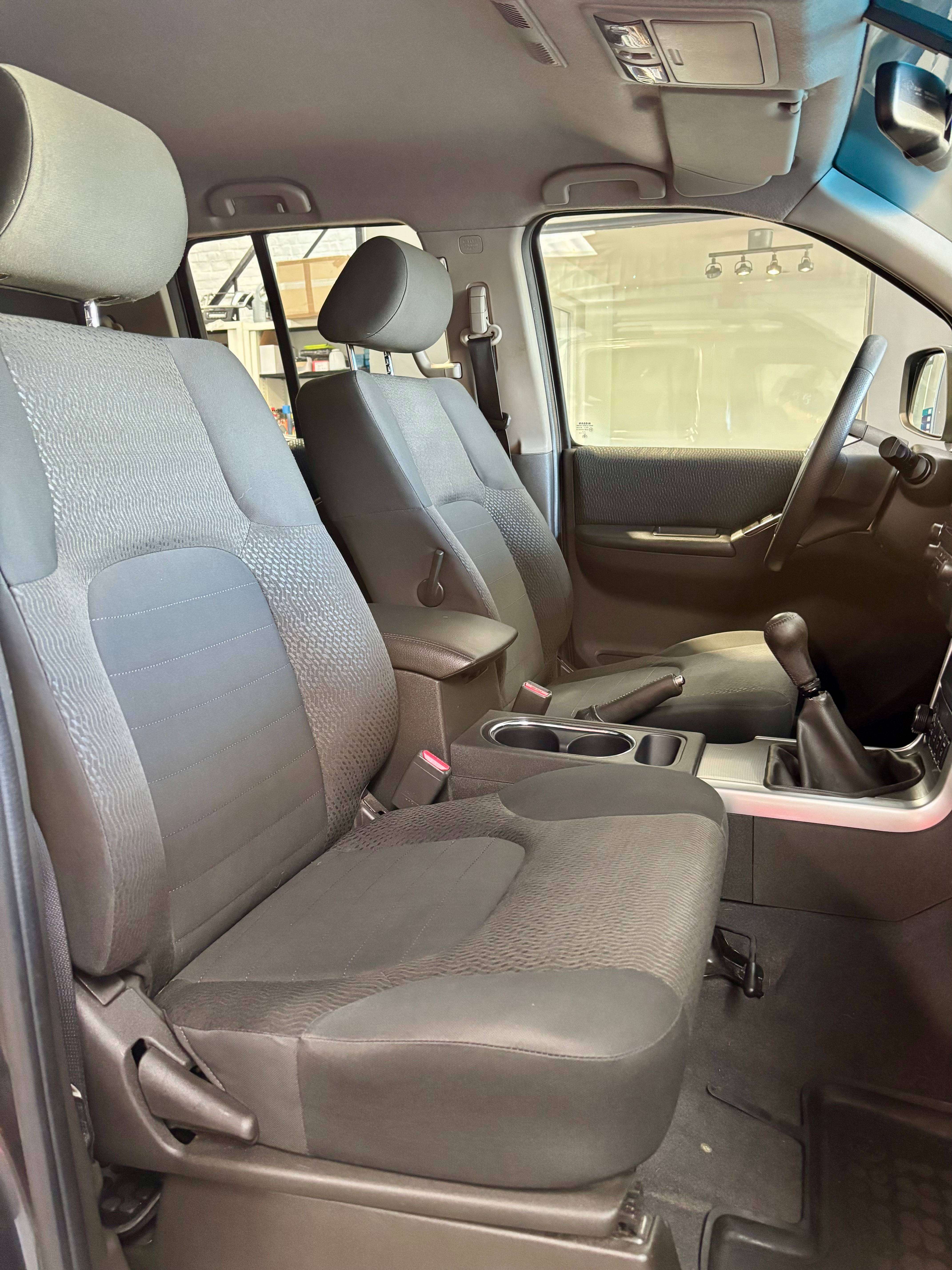 Nissan Navara Navara 2.5 dCi 4x4 LE Belgium Car-pass ESP