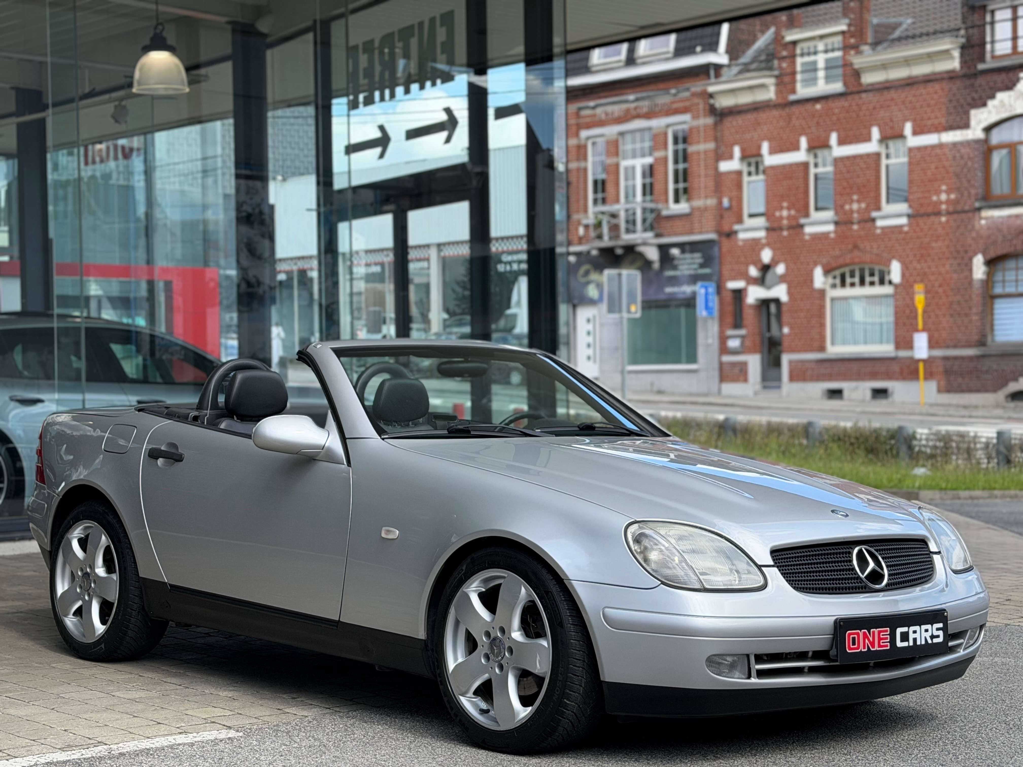 Mercedes-Benz SLK 200 CABRIO 136cv AIRCO-CUIR CHAUFF.-USB-AUX-VE-JA17-GAR 12MOIS